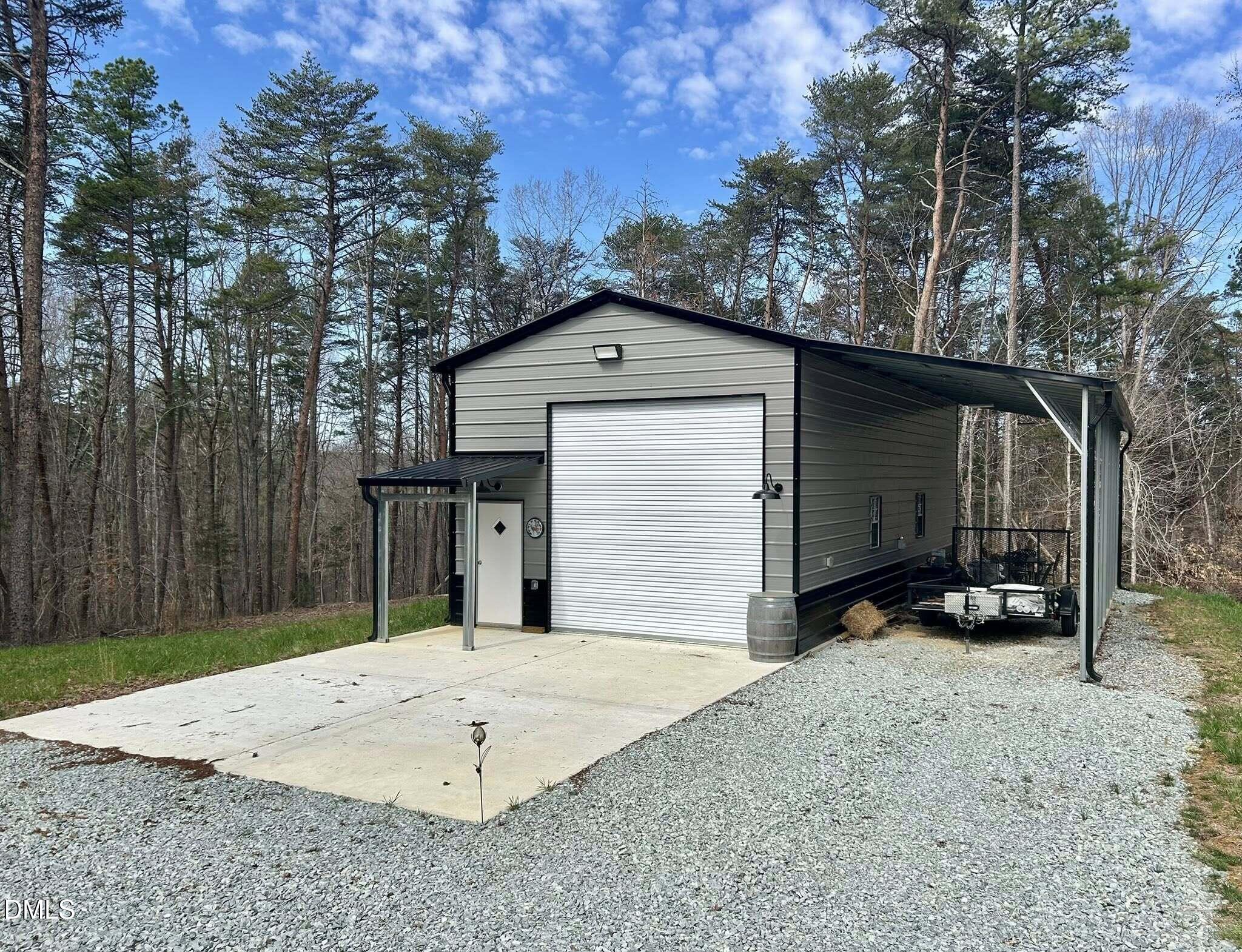 61 Ridgeview Road, Leasburg, NC 27291