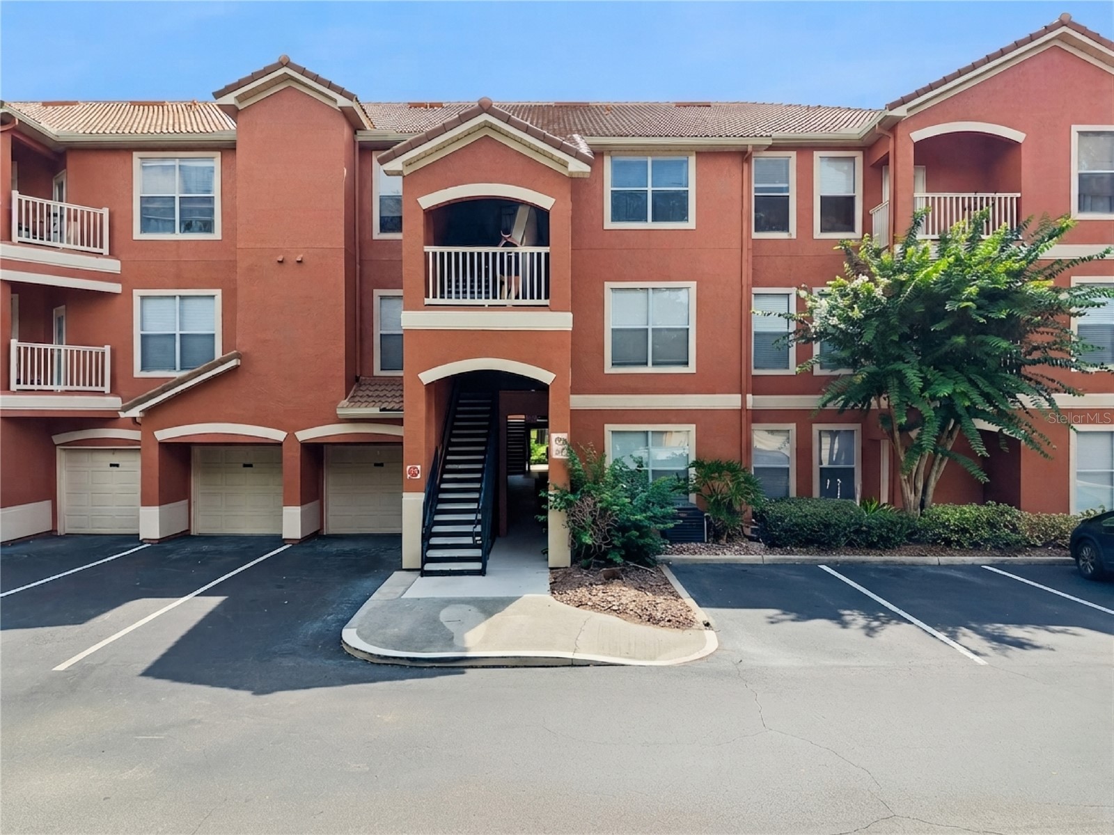 8813 VILLA VIEW CIRCLE 308
