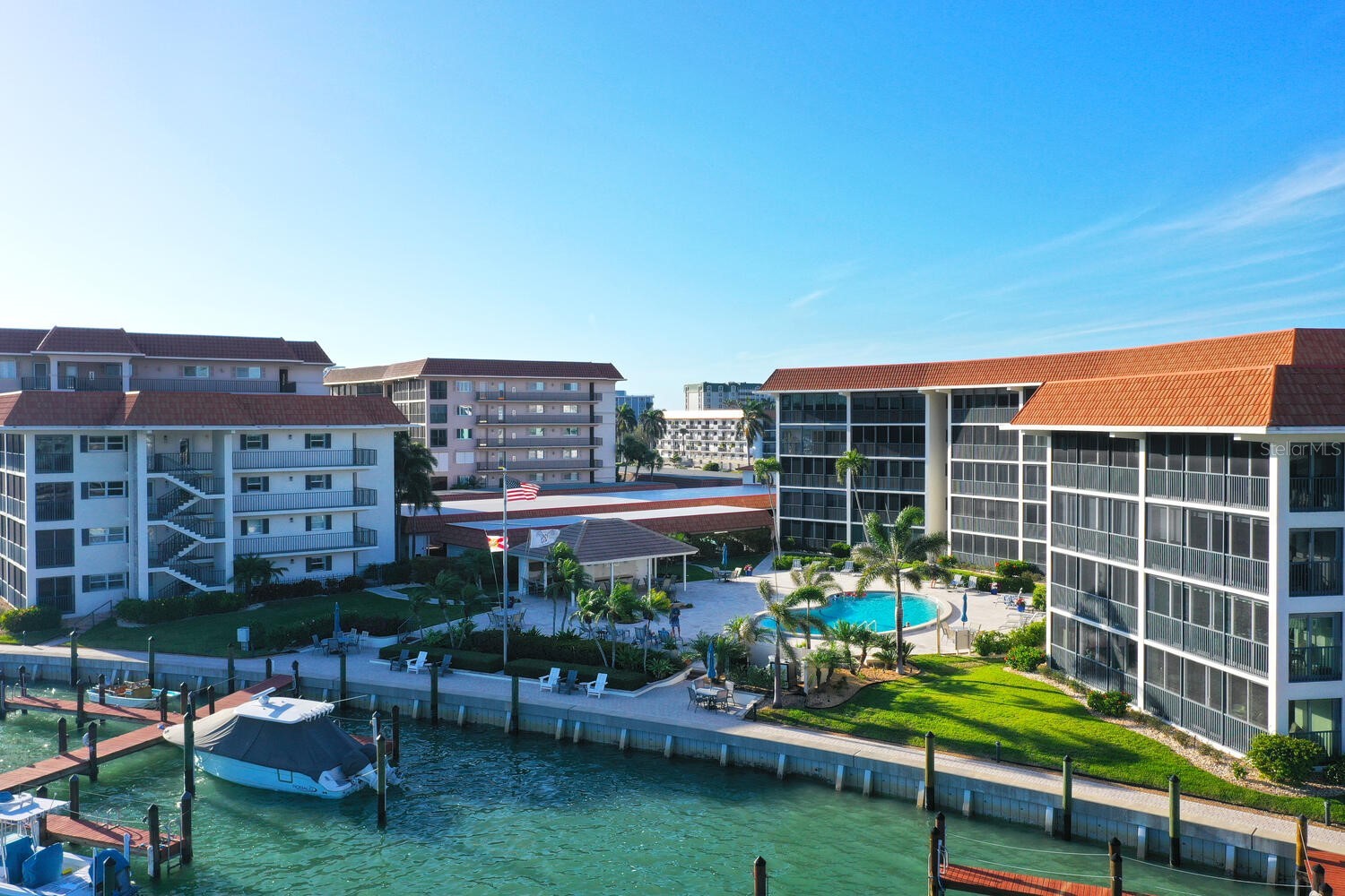 222 HARBOUR DRIVE 114
