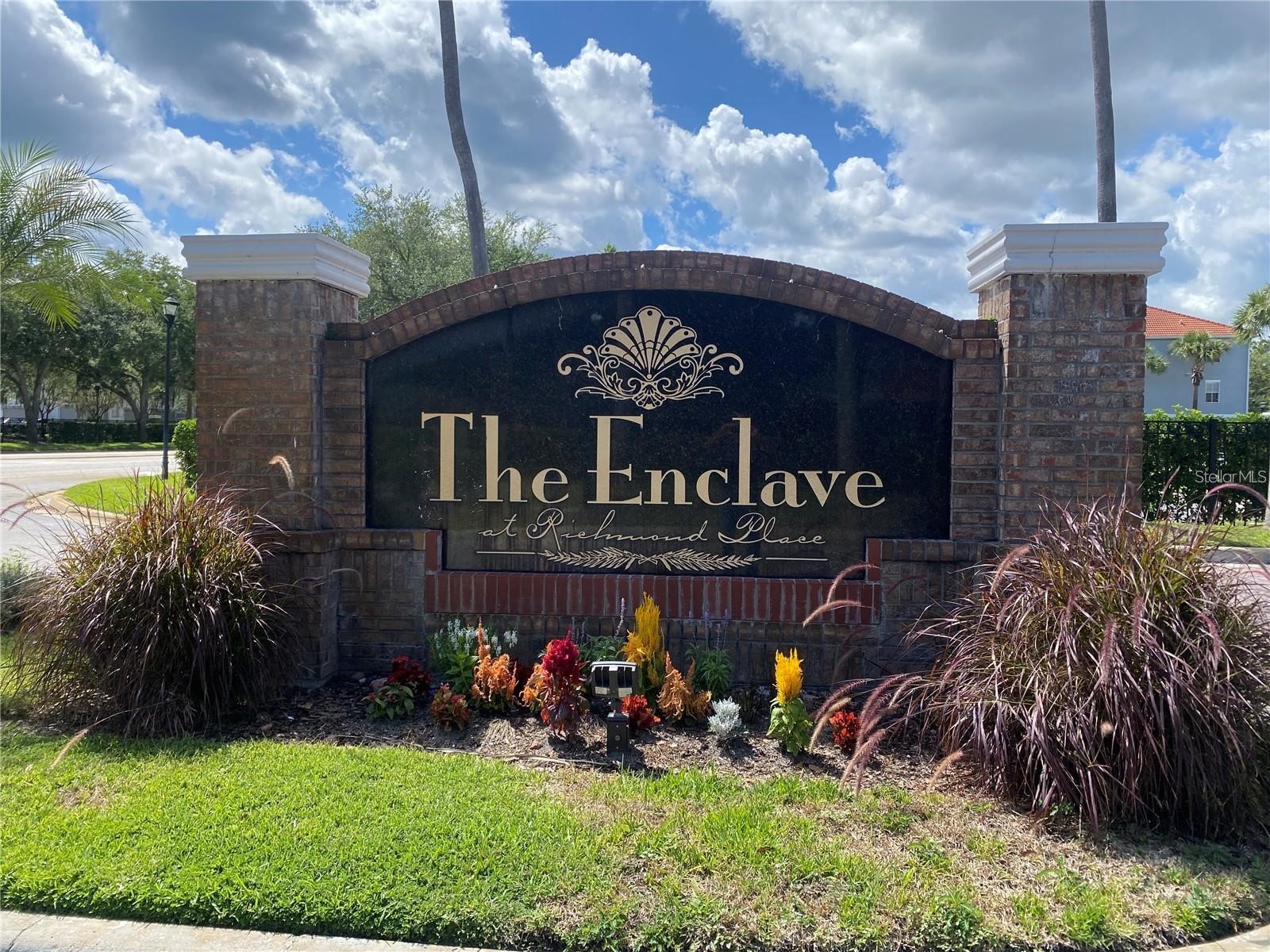 18001 RICHMOND PLACE DRIVE 325
