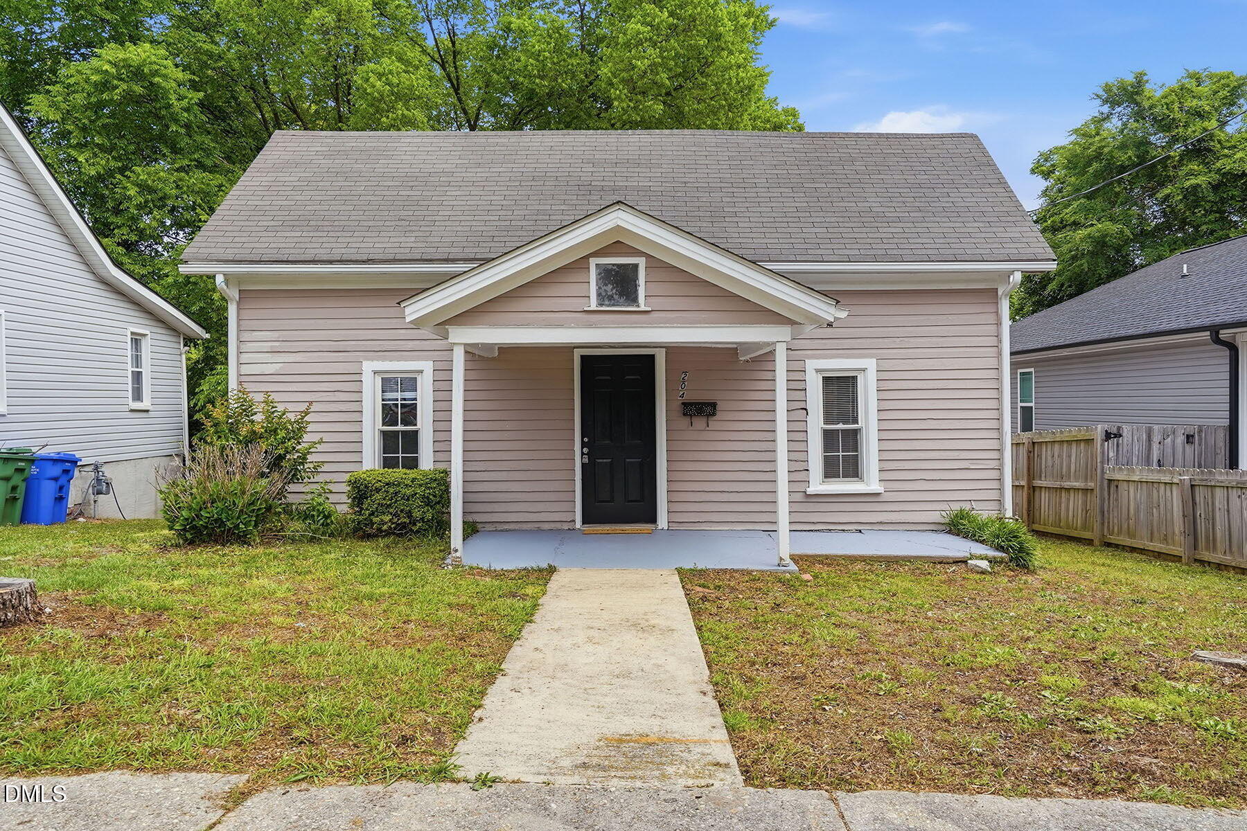 204 W Hill Street, Benson, NC 27504