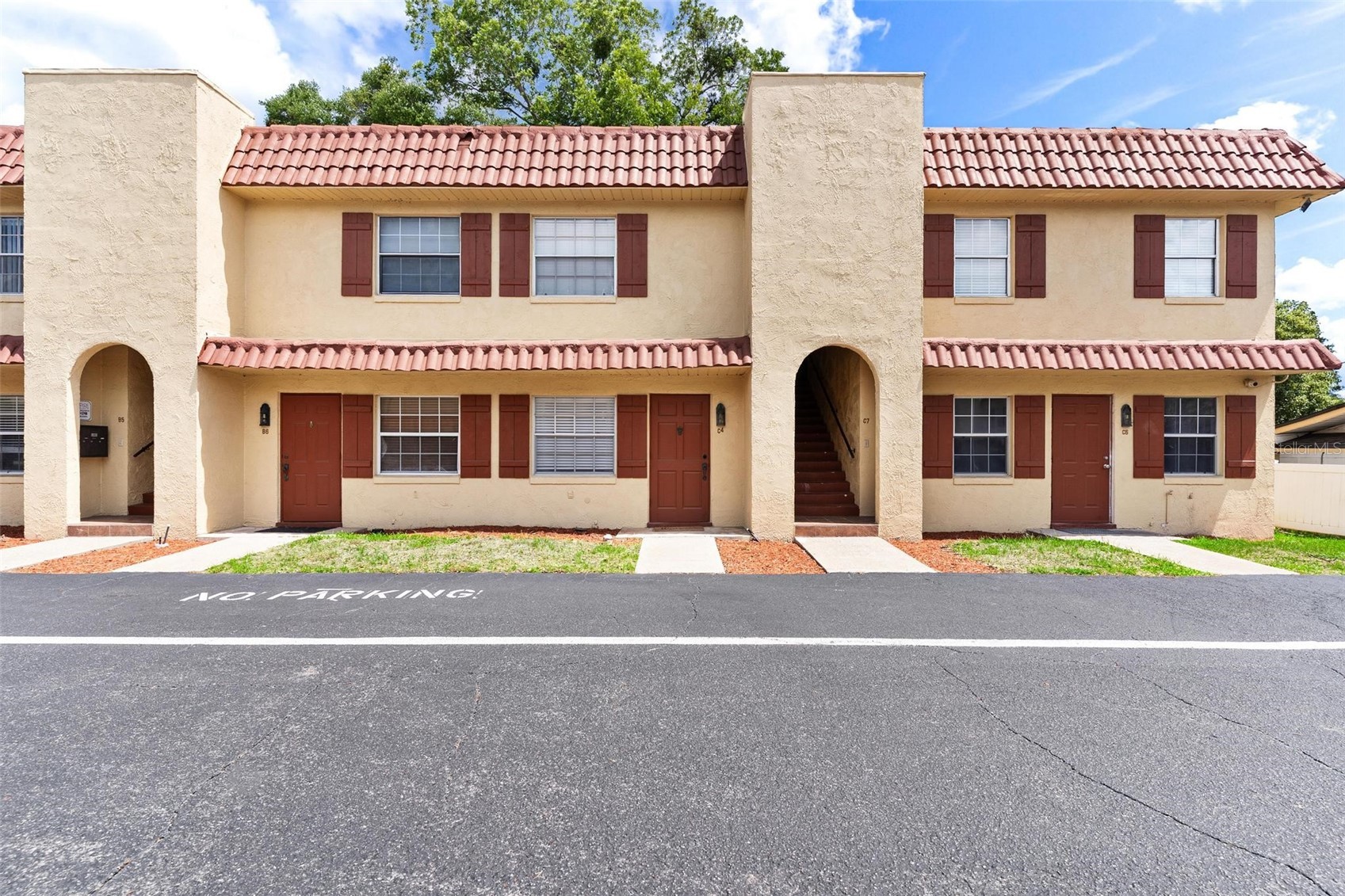 1112 W MAIN STREET C4