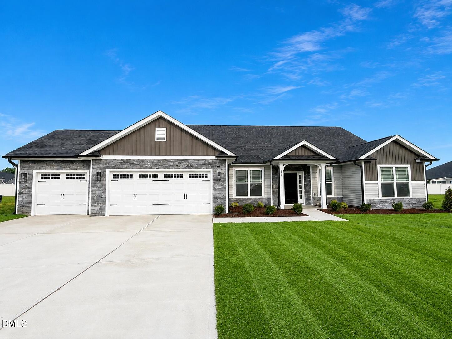 200 Jackson Rdg Way, Pikeville, NC 27863