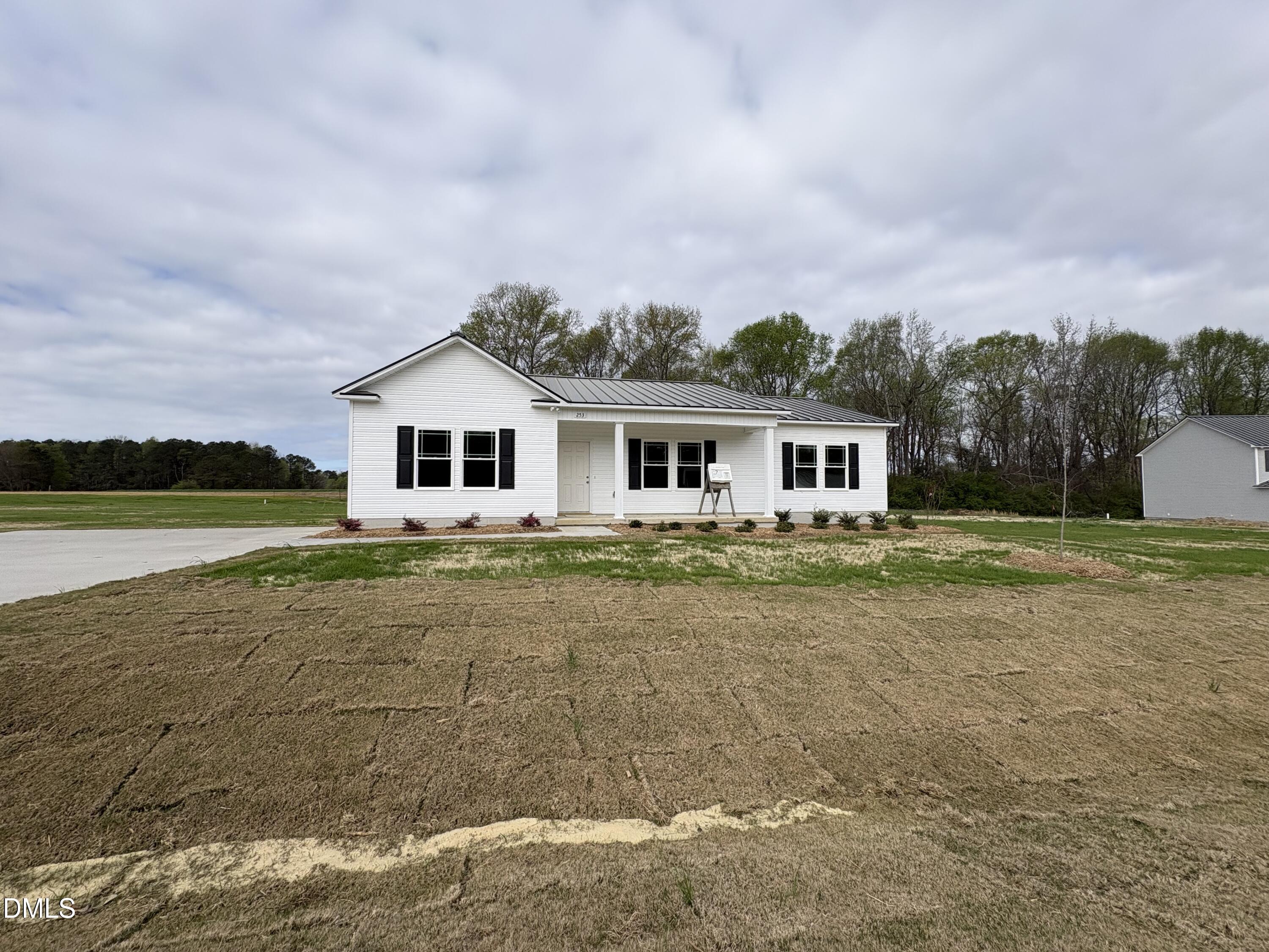 253 Jacobs Ridge Drive, Four Oaks, NC 27524