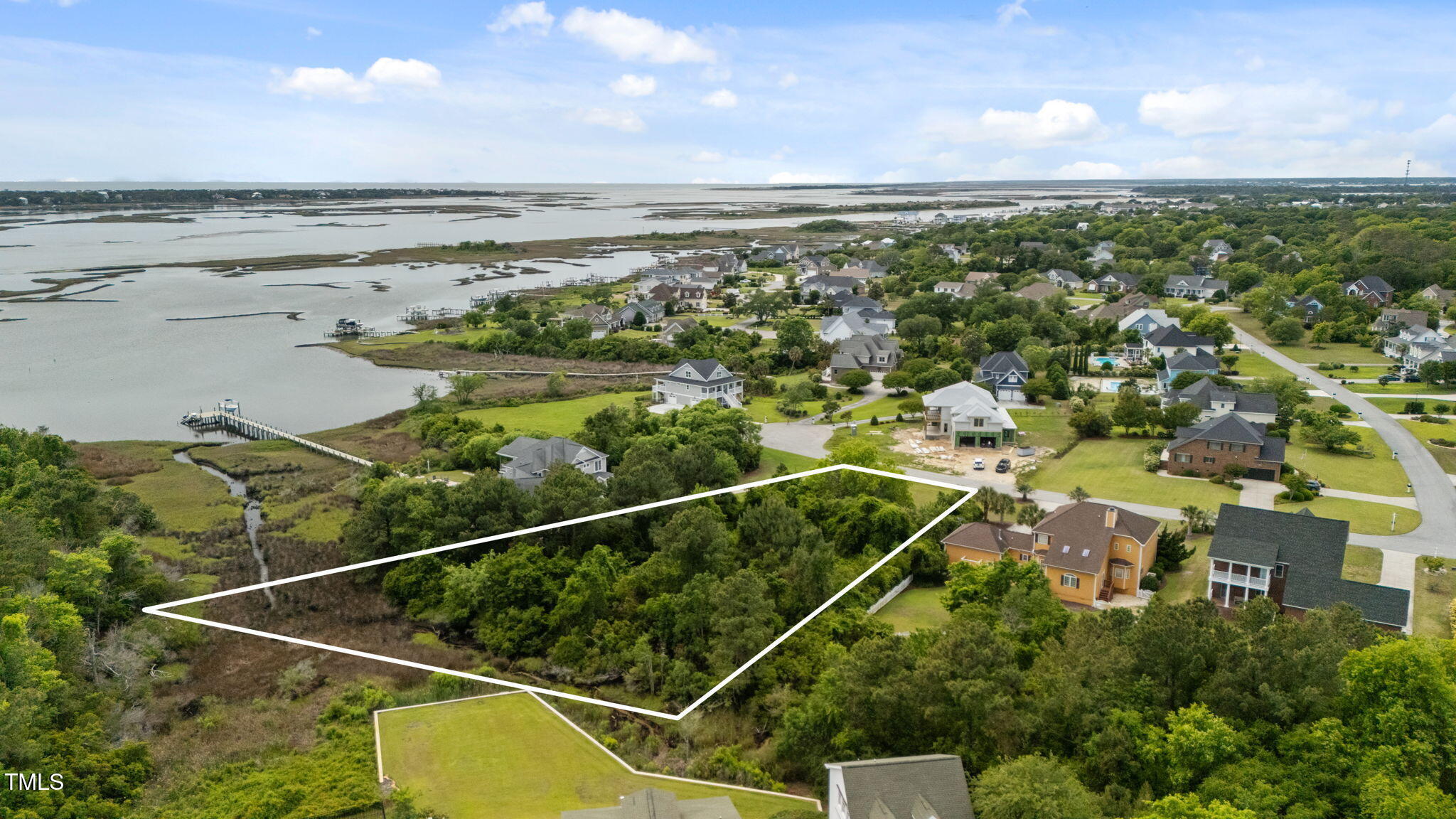 121 Fawn Creek Court, Cedar Point, NC 28584