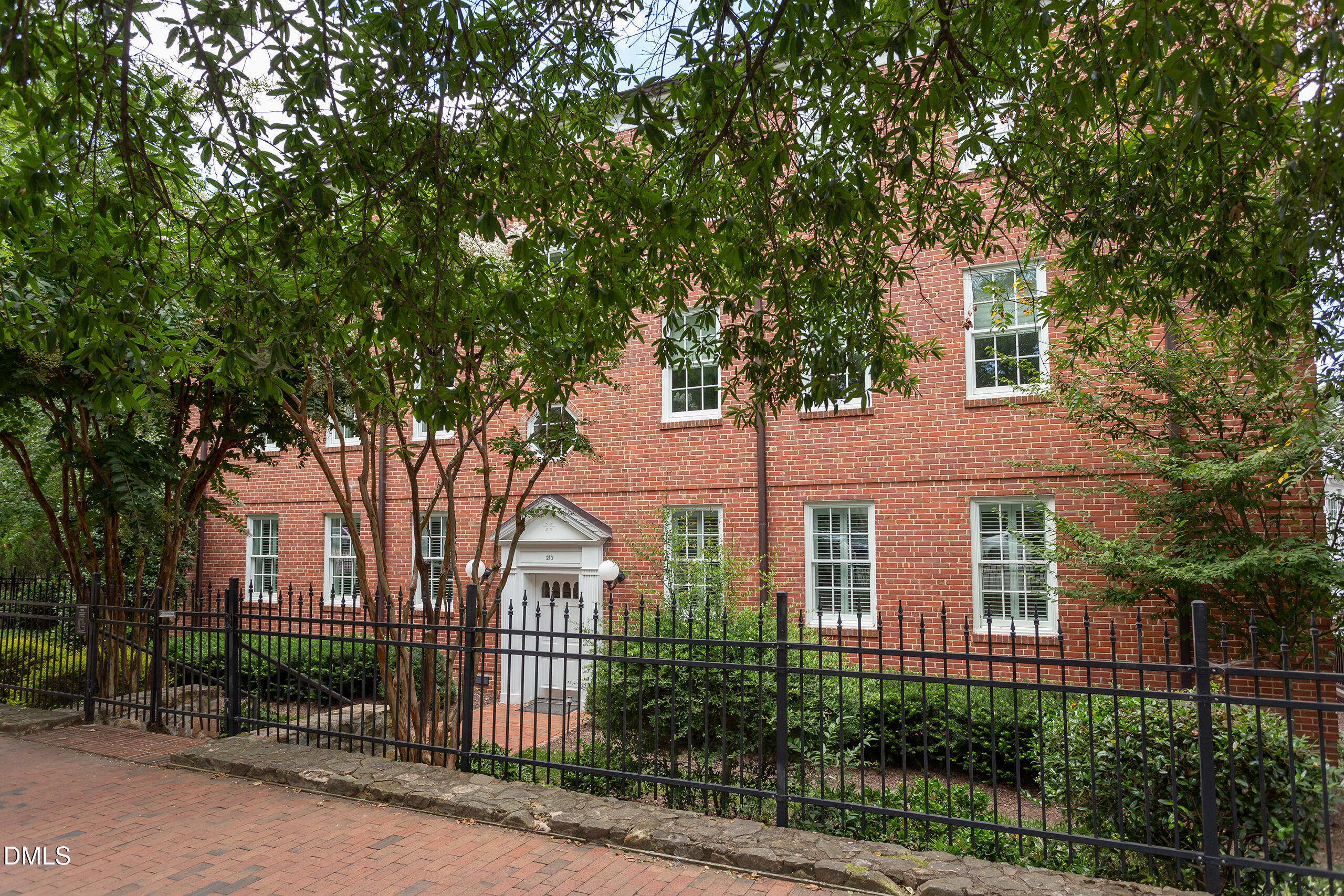 213 E Franklin Street Unit 400, Chapel Hill, NC 27514