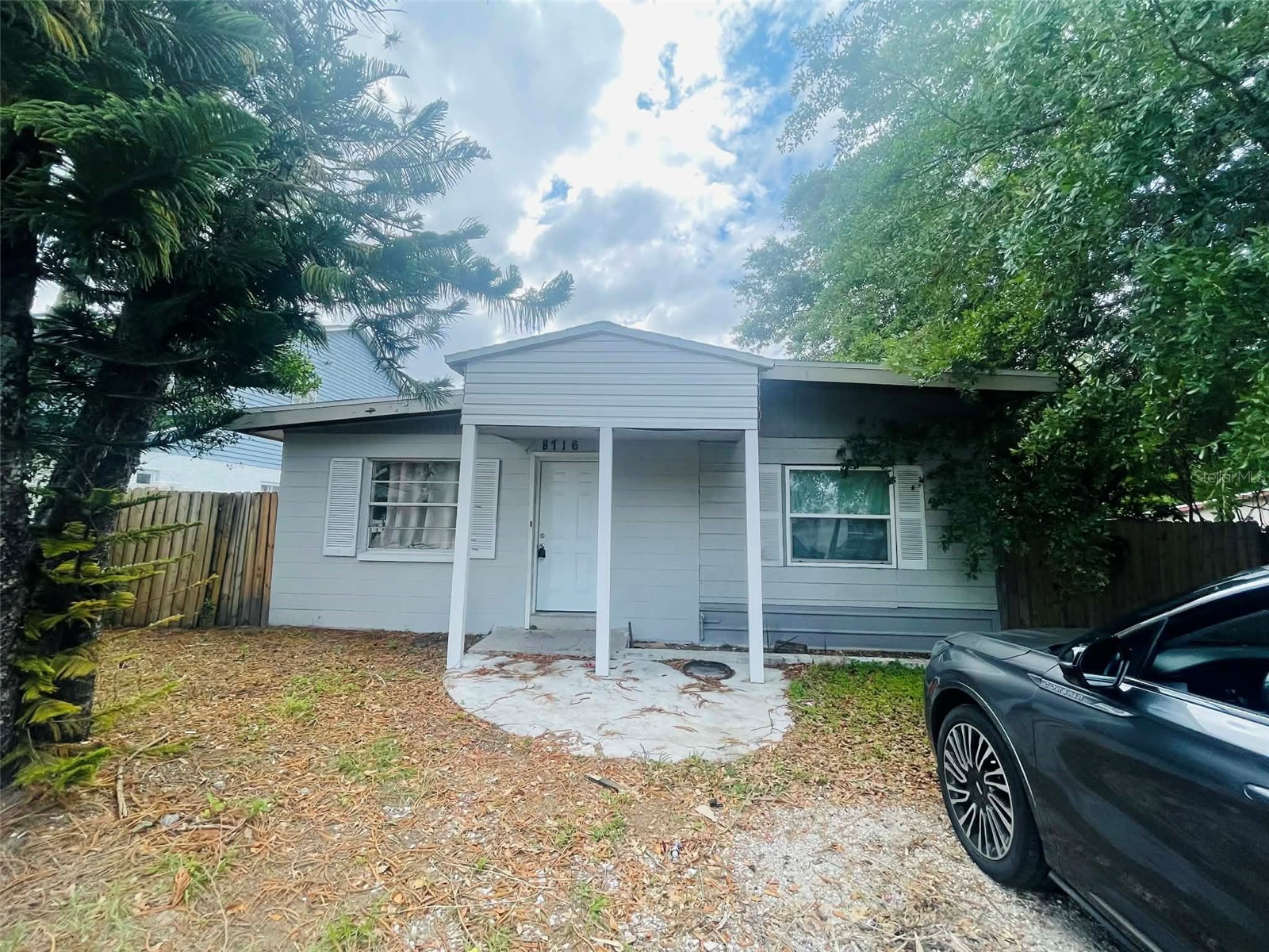 8716 N TANGERINE PLACE