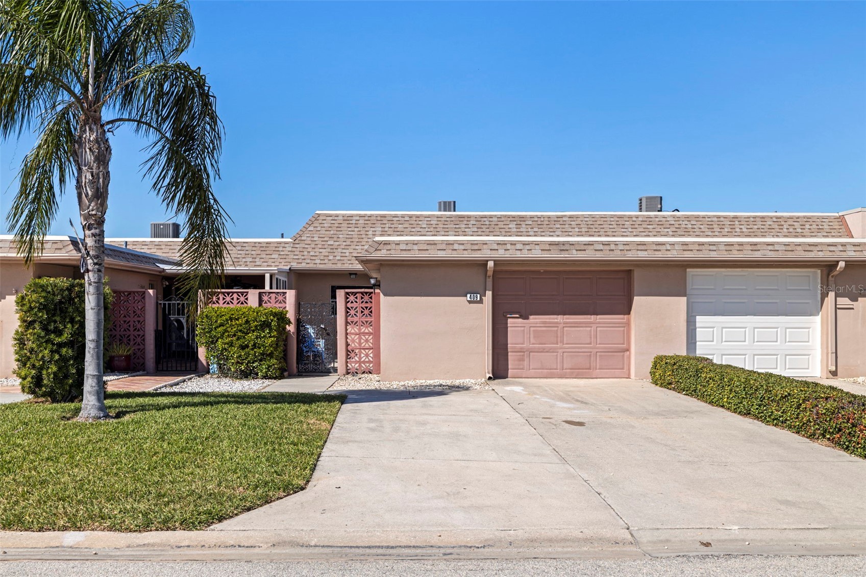 409 BOCA CIEGA POINT BOULEVARD S 409