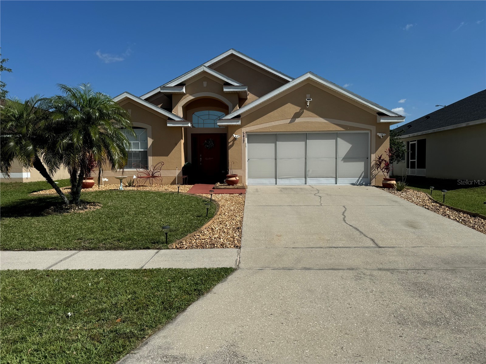 5427 BRYCE CANYON DRIVE