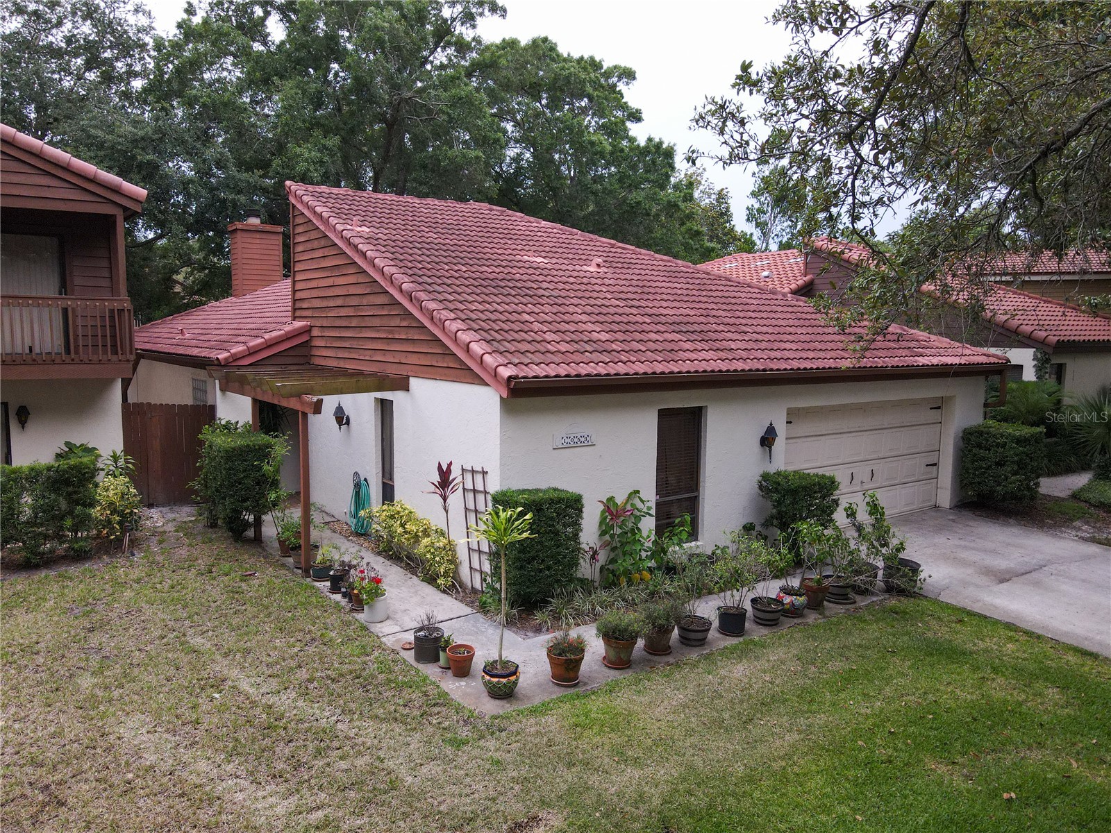 1053 W PEBBLE BEACH CIRCLE