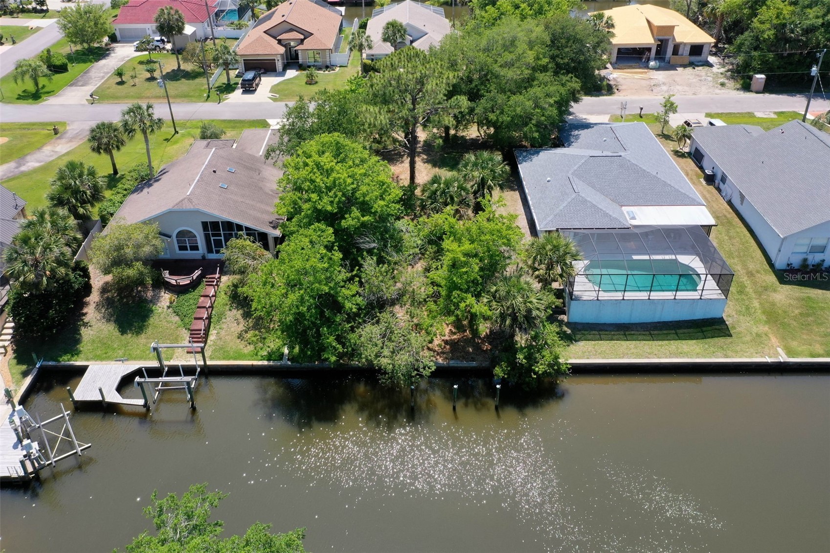 6 CORONA COURT