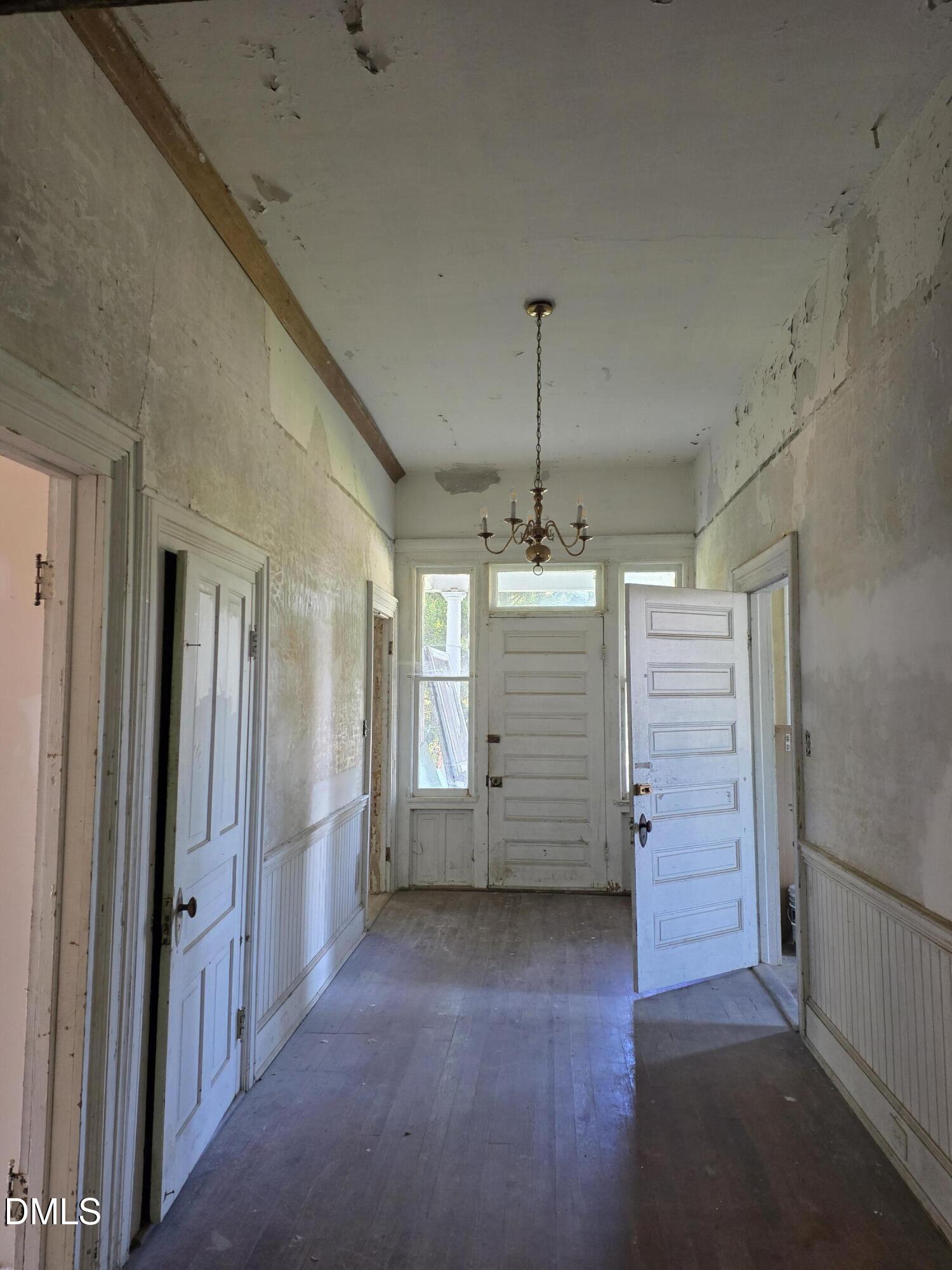 101 S Elm Street, Louisburg, NC 27549