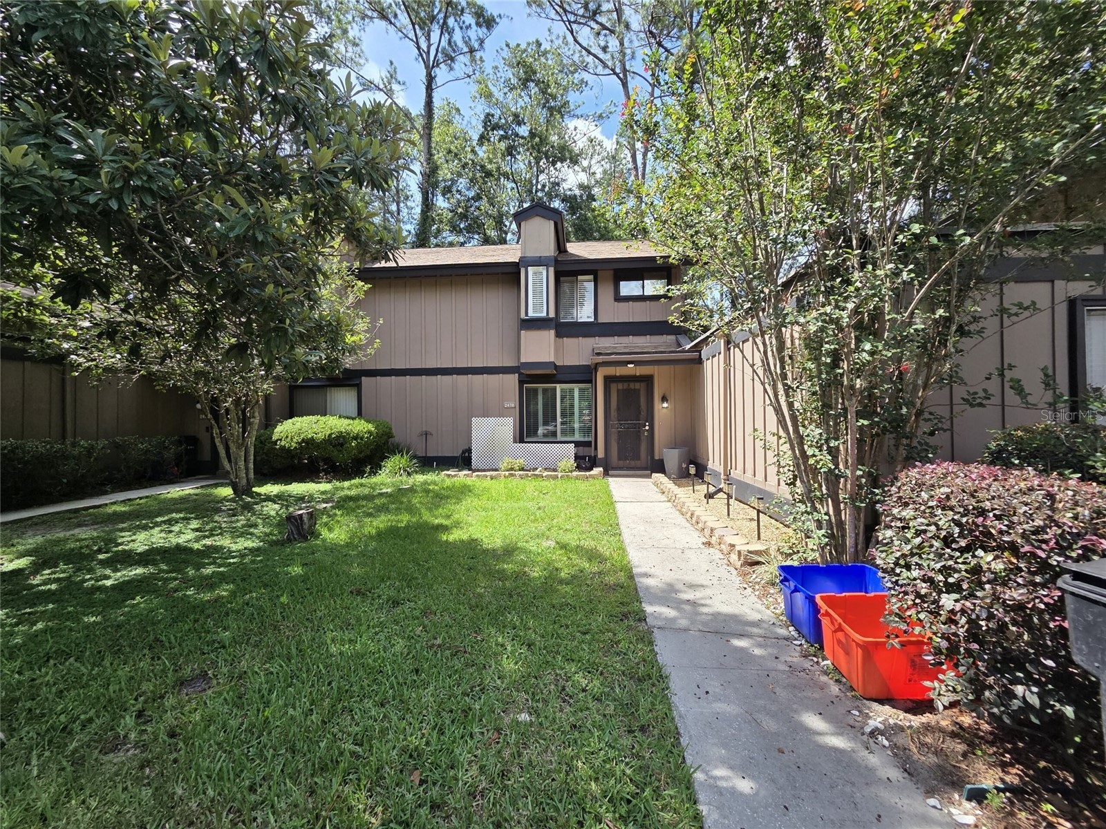 2478 FOREST WAY