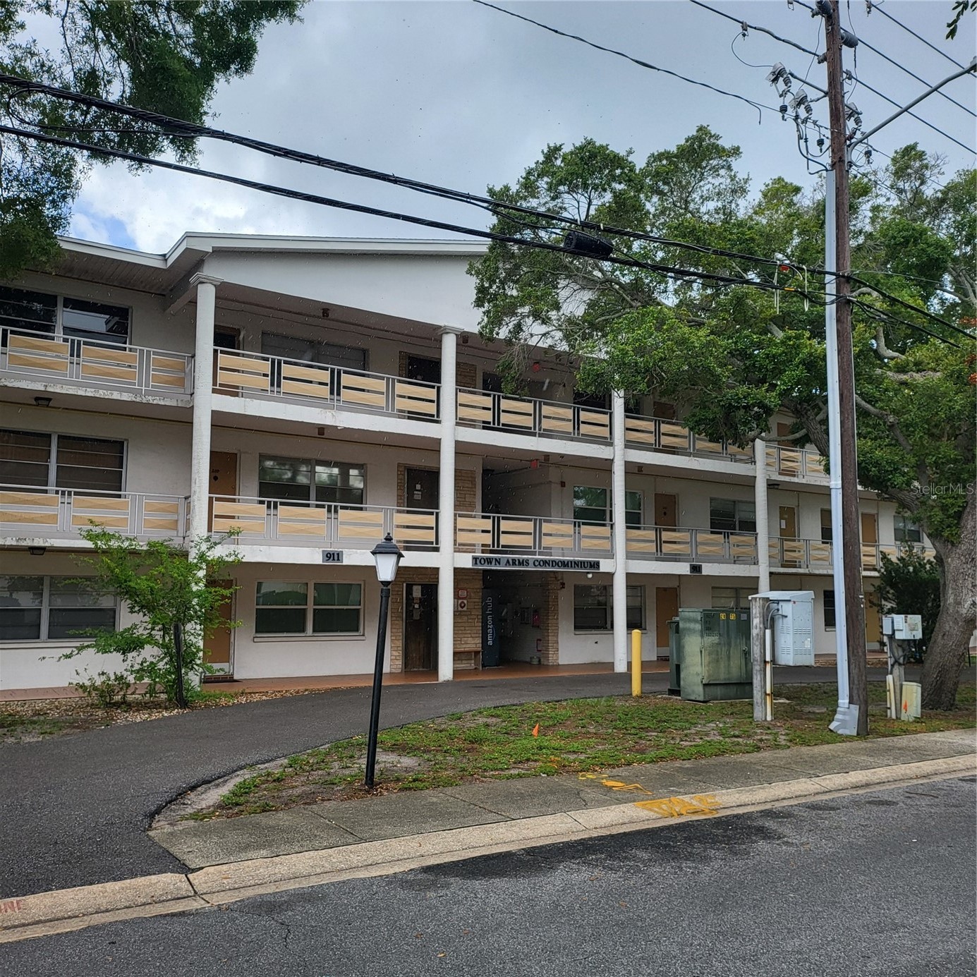 911 WASHINGTON AVENUE 218