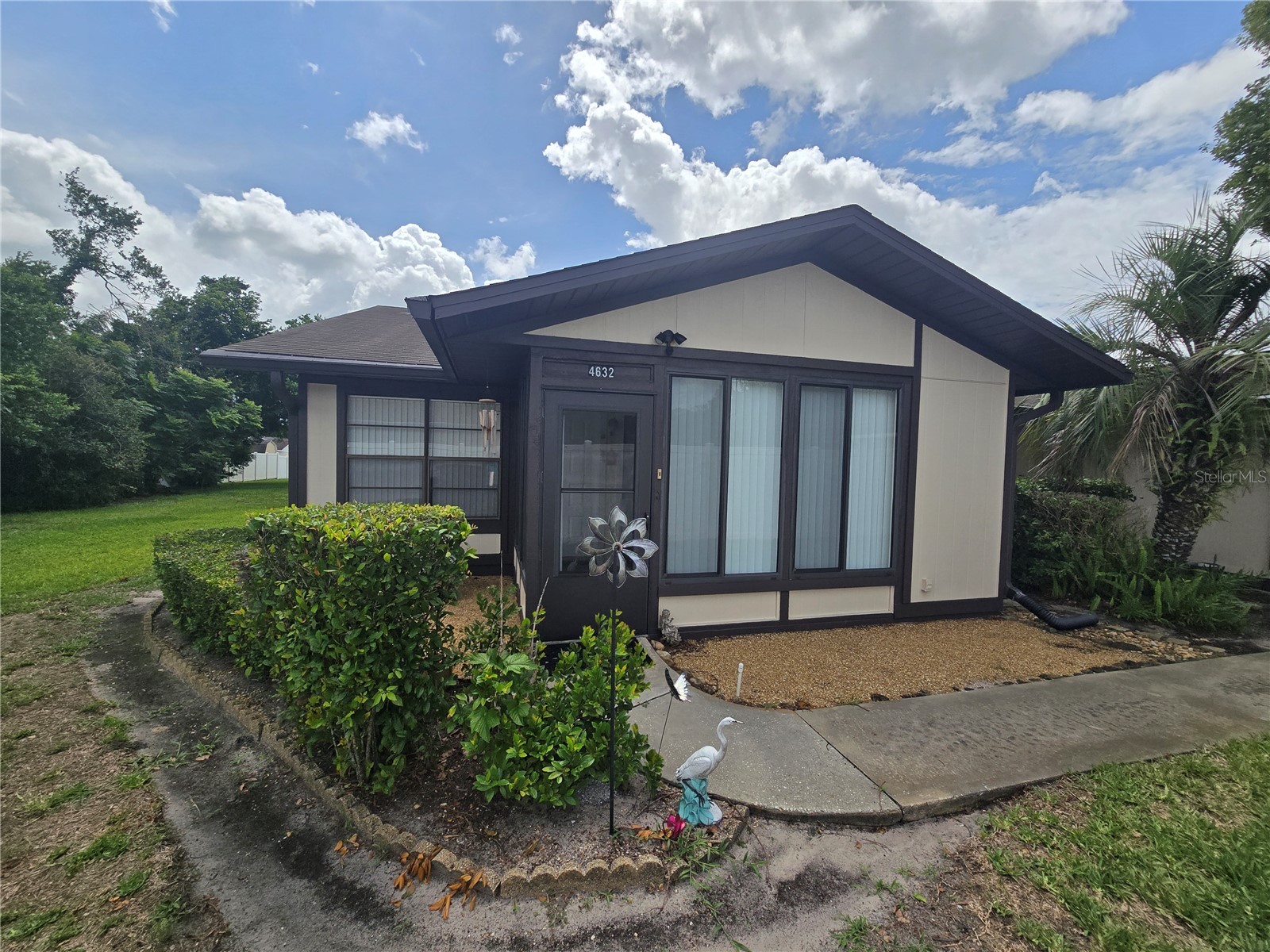 4632 BLOSSOM BOULEVARD 4632