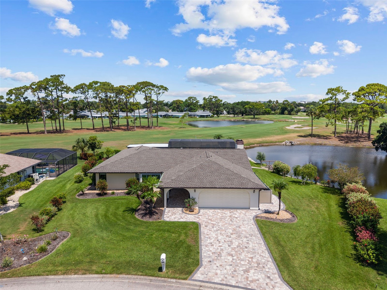 3615 AVENIDA MADERA