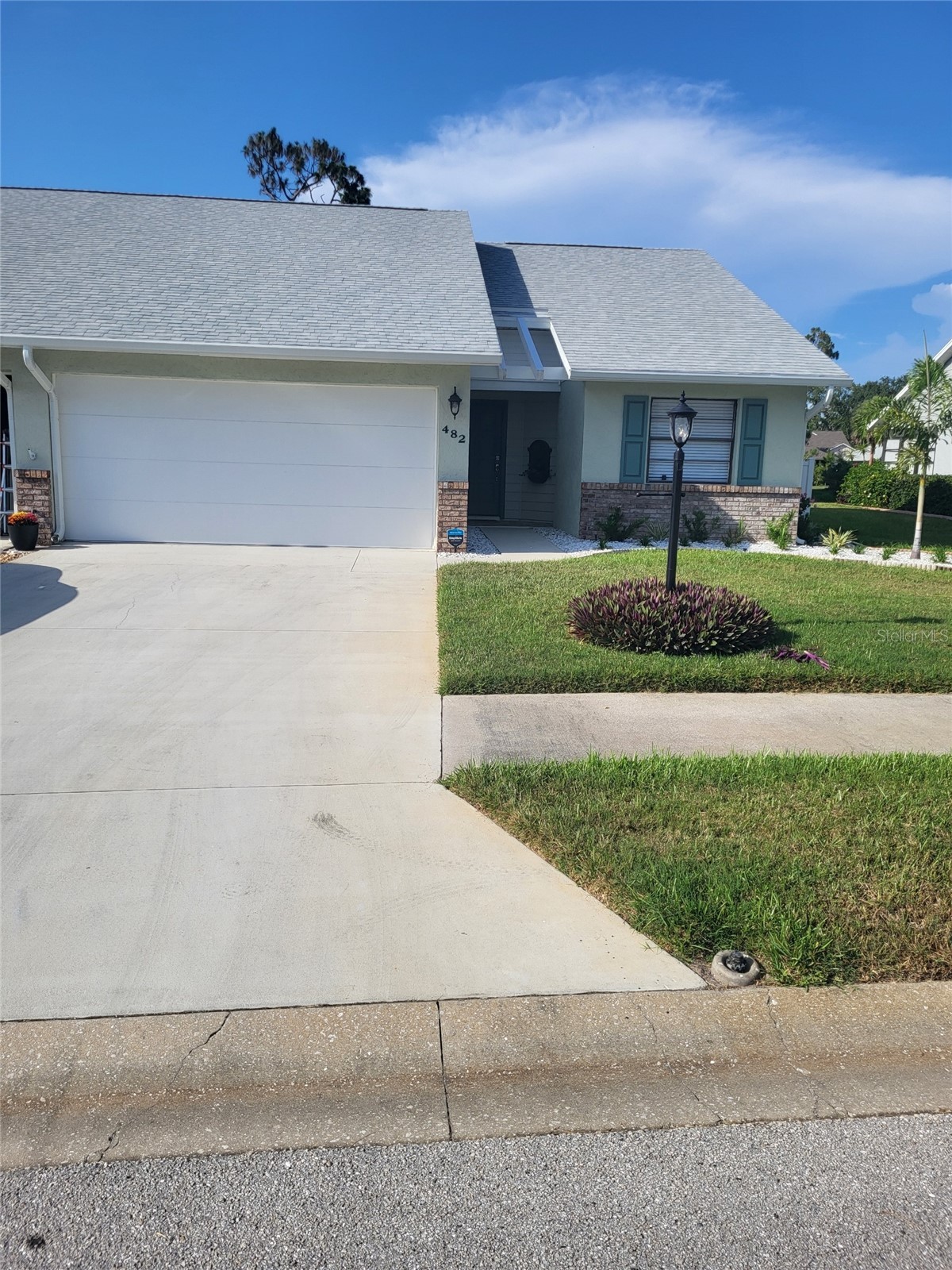 482 PENDLETON PLACE