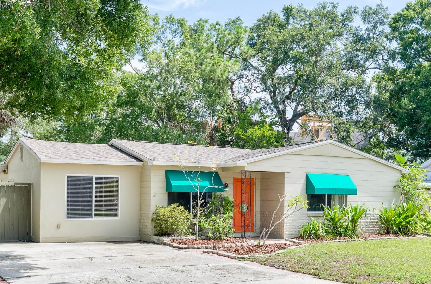 4425 W BAY VILLA AVENUE