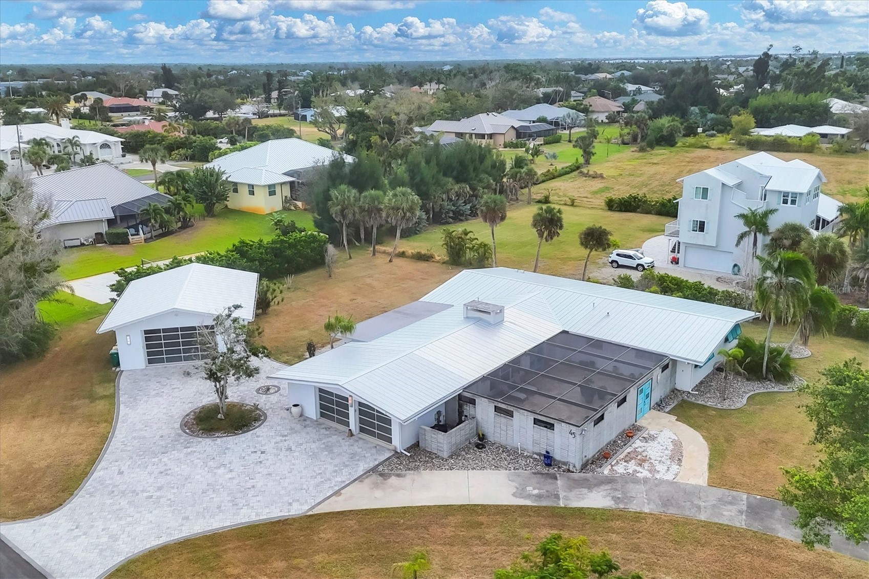 45 CAPE HAZE DRIVE