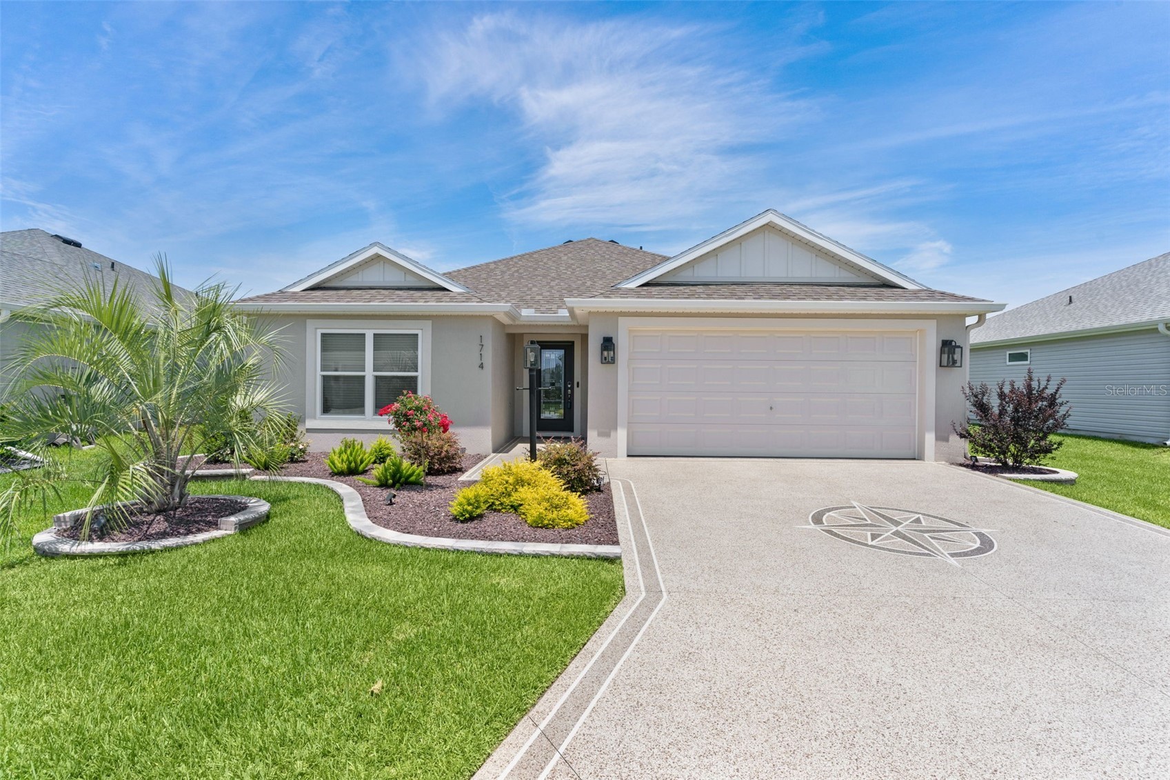 1714 MCMURTRIE LOOP