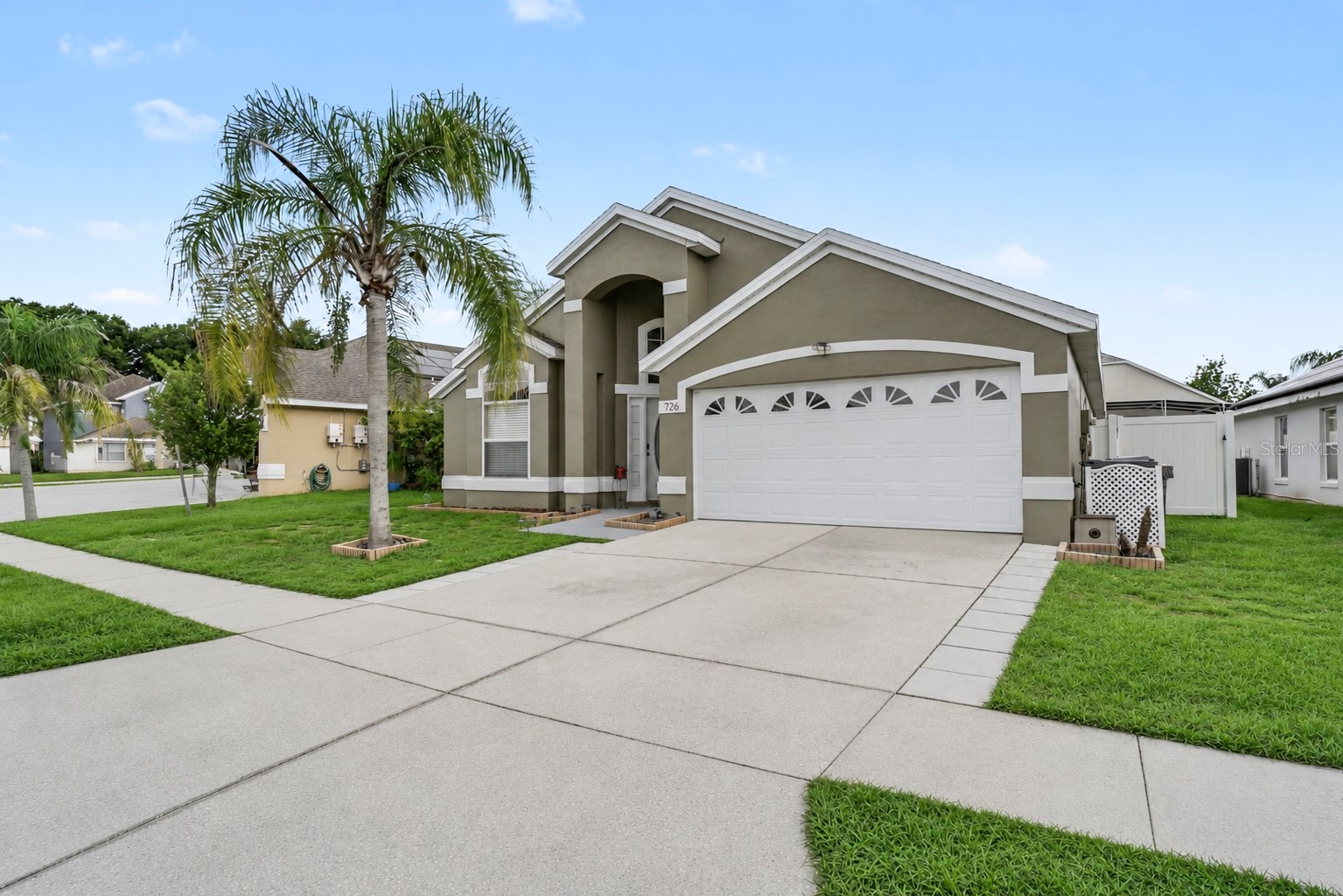 726 ROCHESTER LOOP