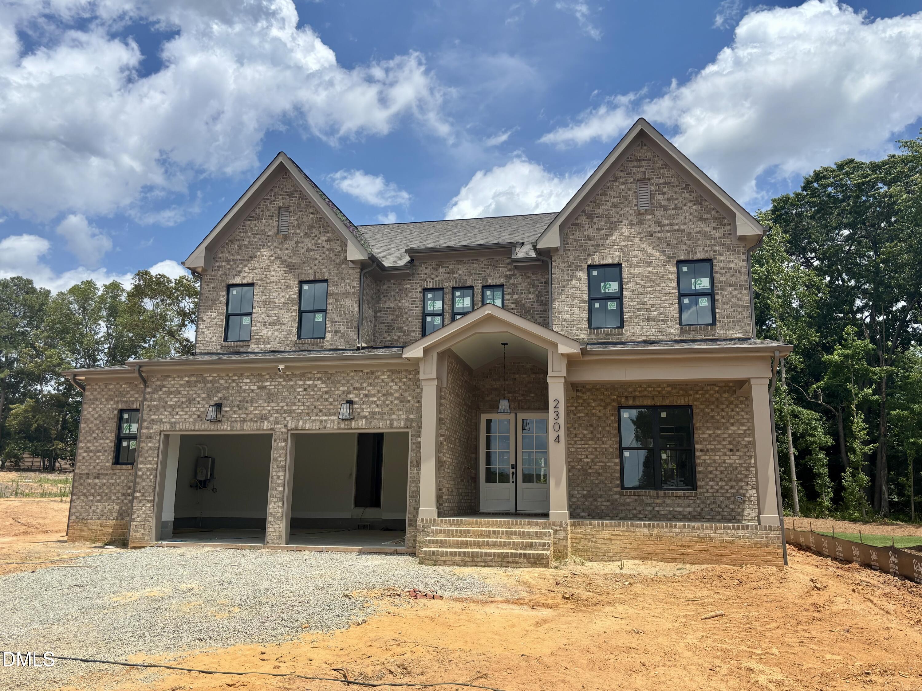 2304 Hilltop Bluffs Court, Fuquay Varina, NC 27526