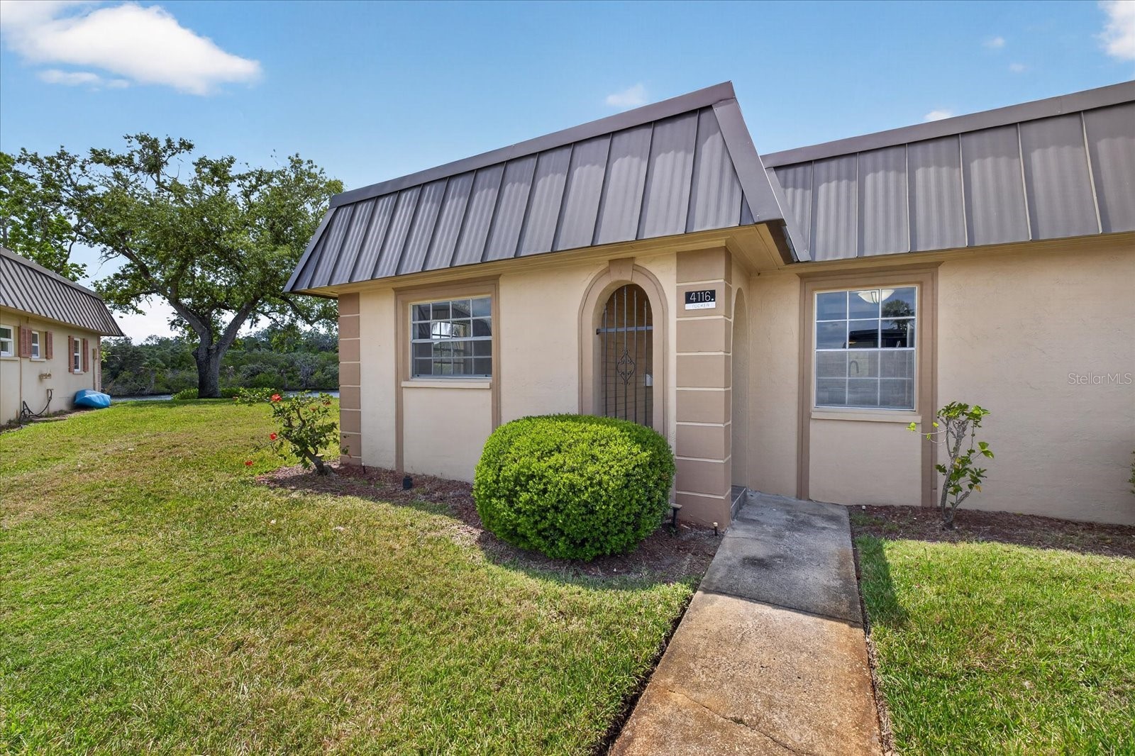 4116 HAMPTON DRIVE