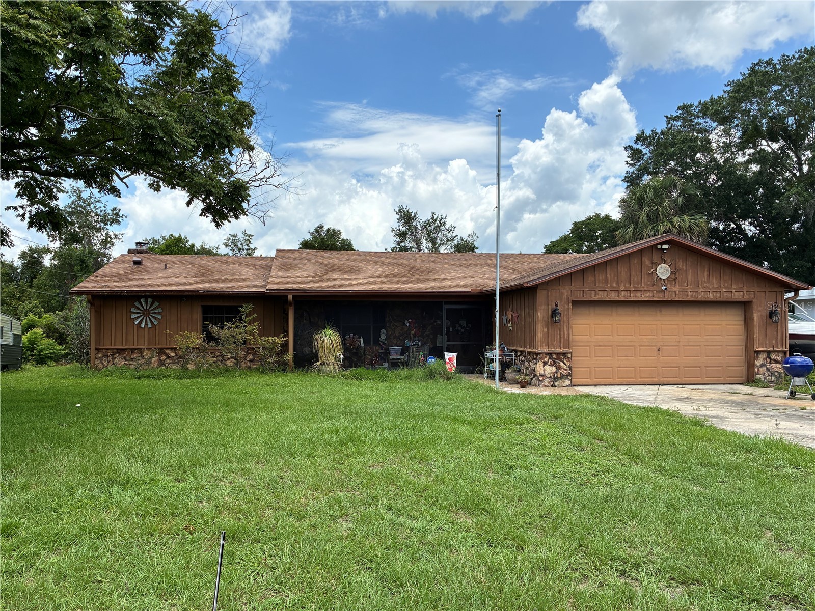 1940 W NEMO DRIVE