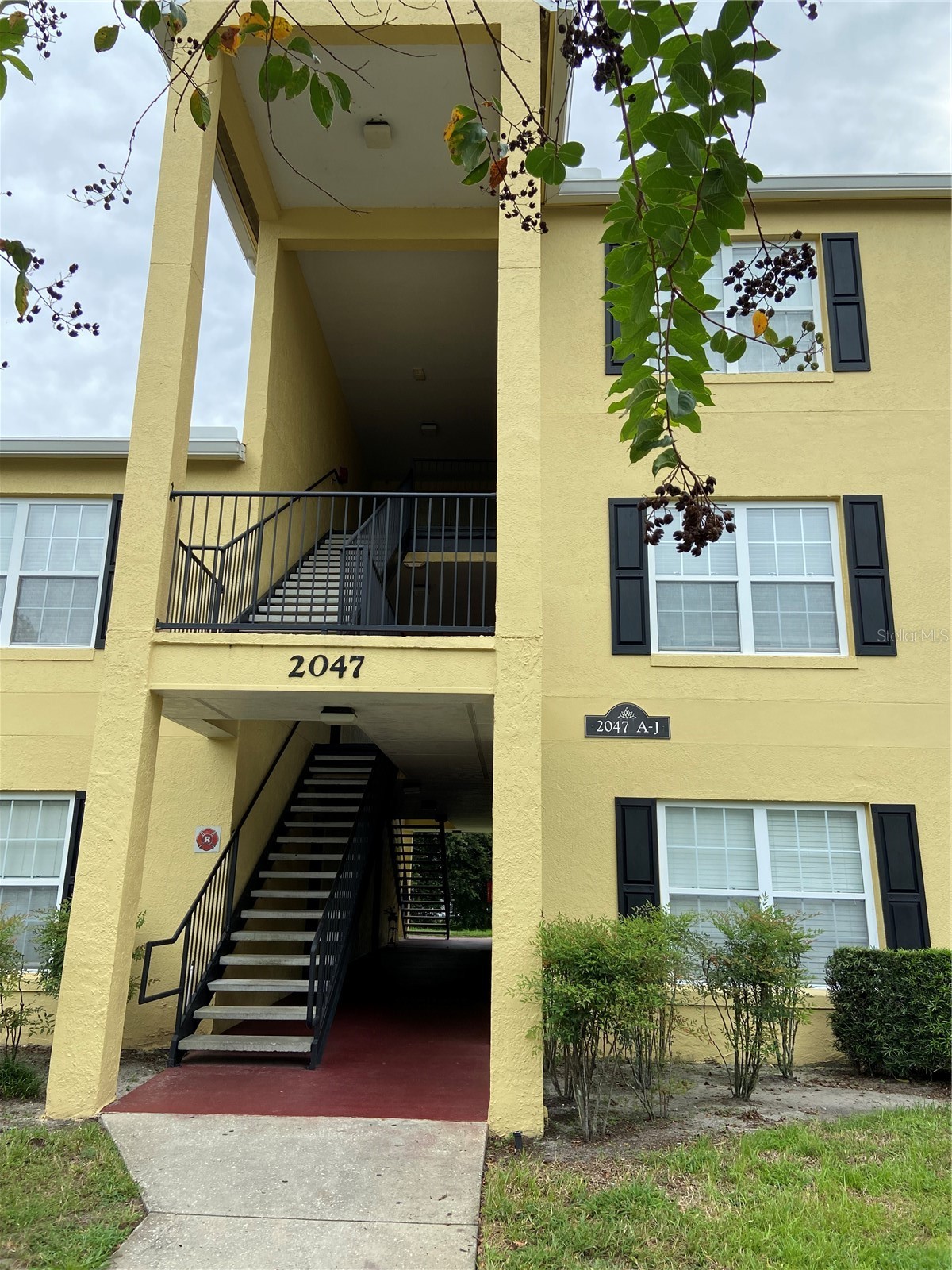 2047 DIXIE BELLE DRIVE 2047H