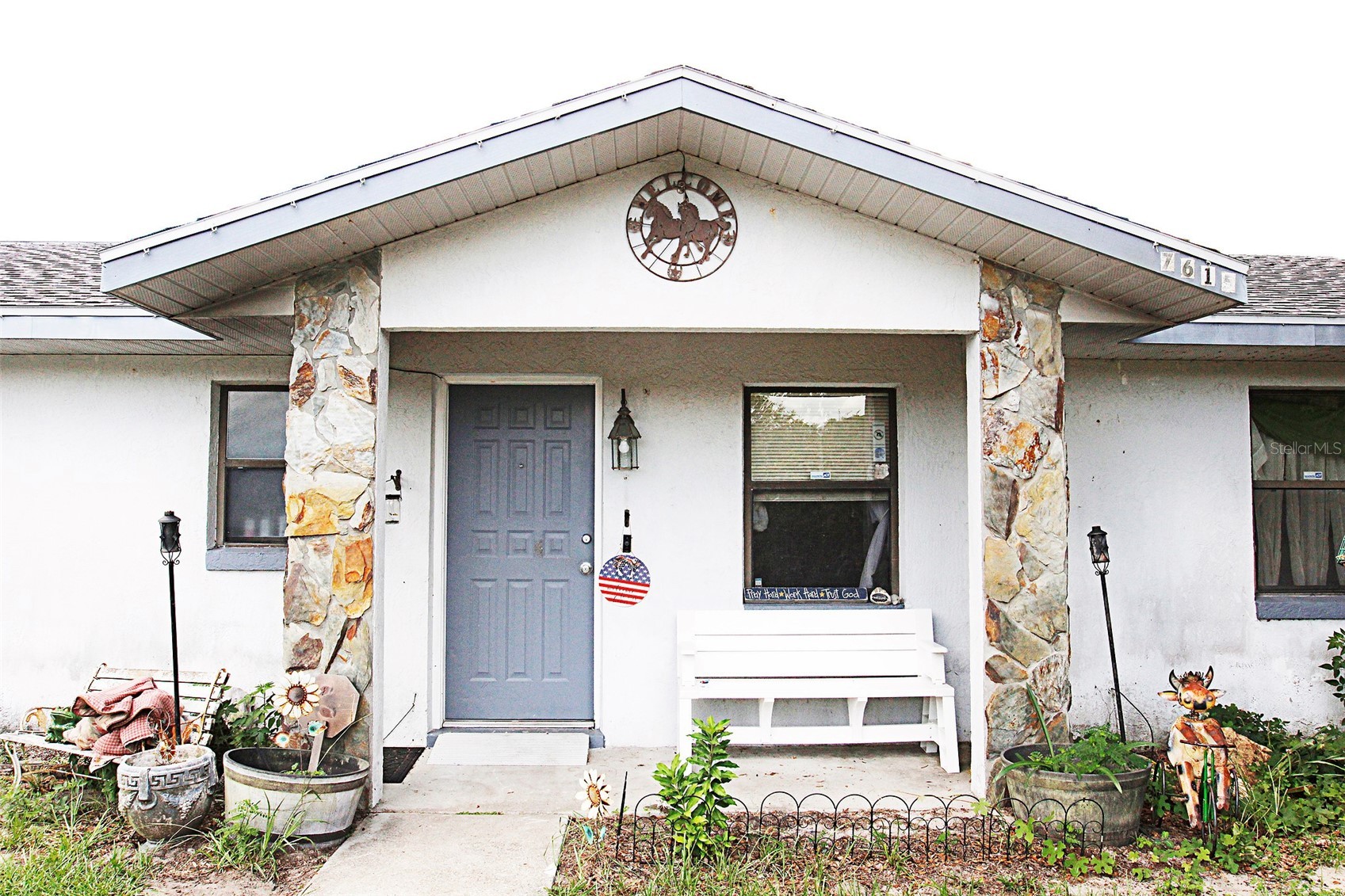 7615 N LAZY TRAIL