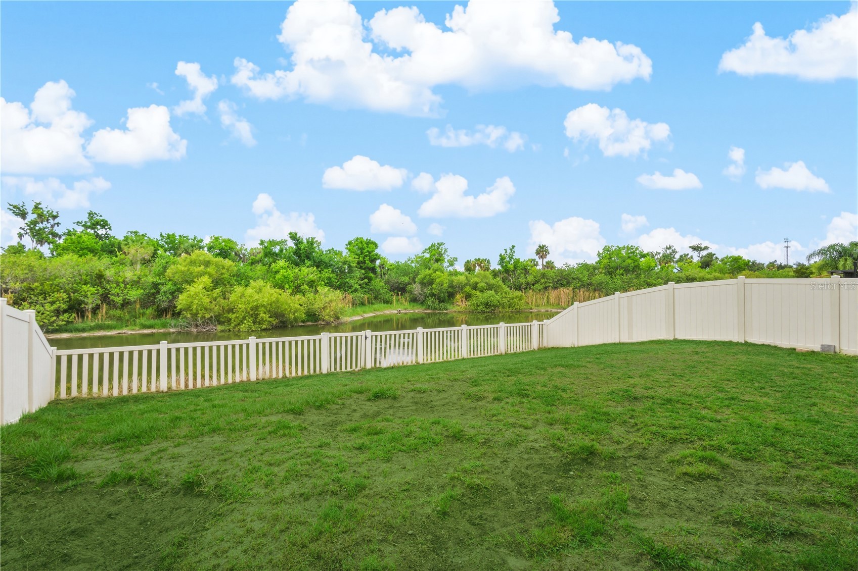 1731 CHATHAM GREEN CIRCLE