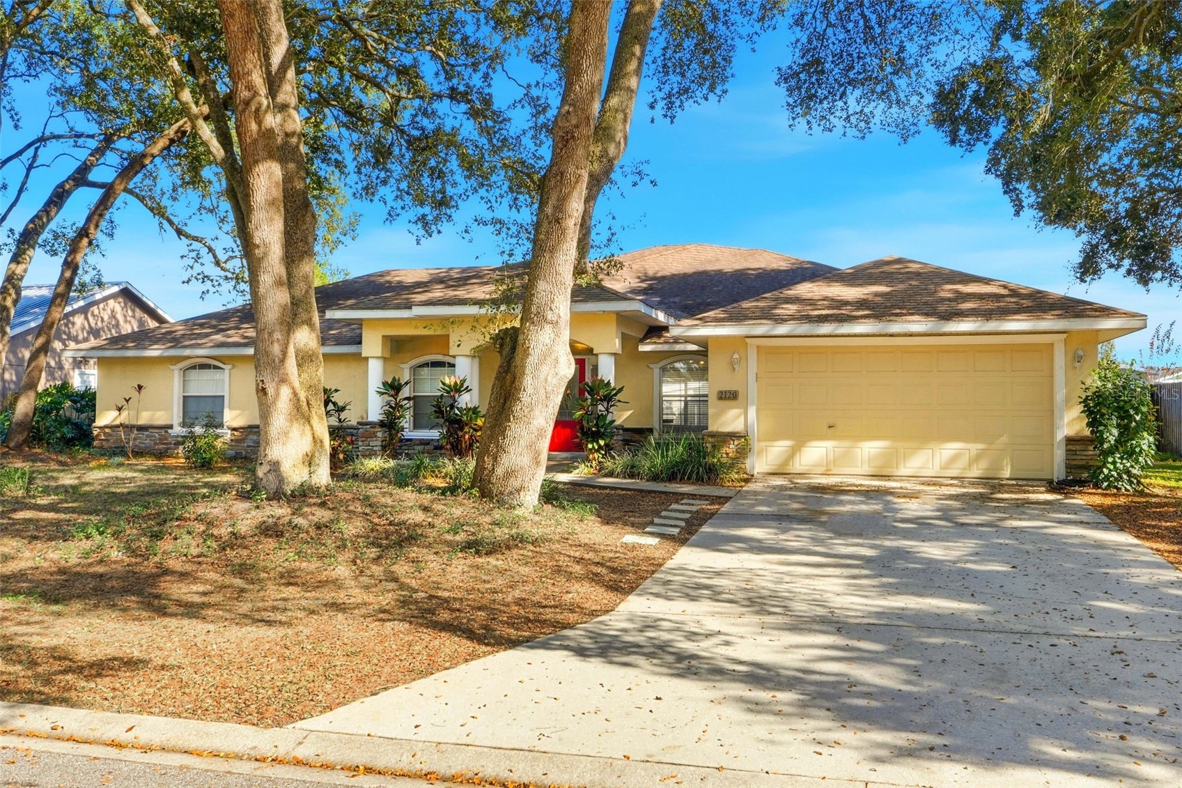 2120 WILDWOOD LANE
