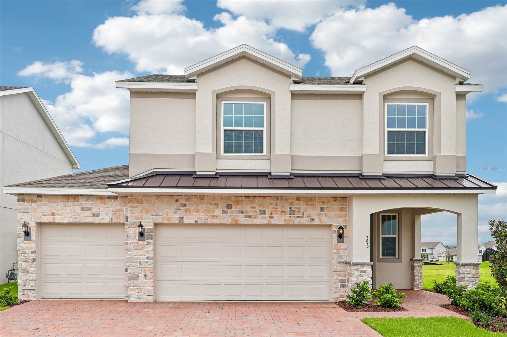 355 LEMONGRASS ROAD
