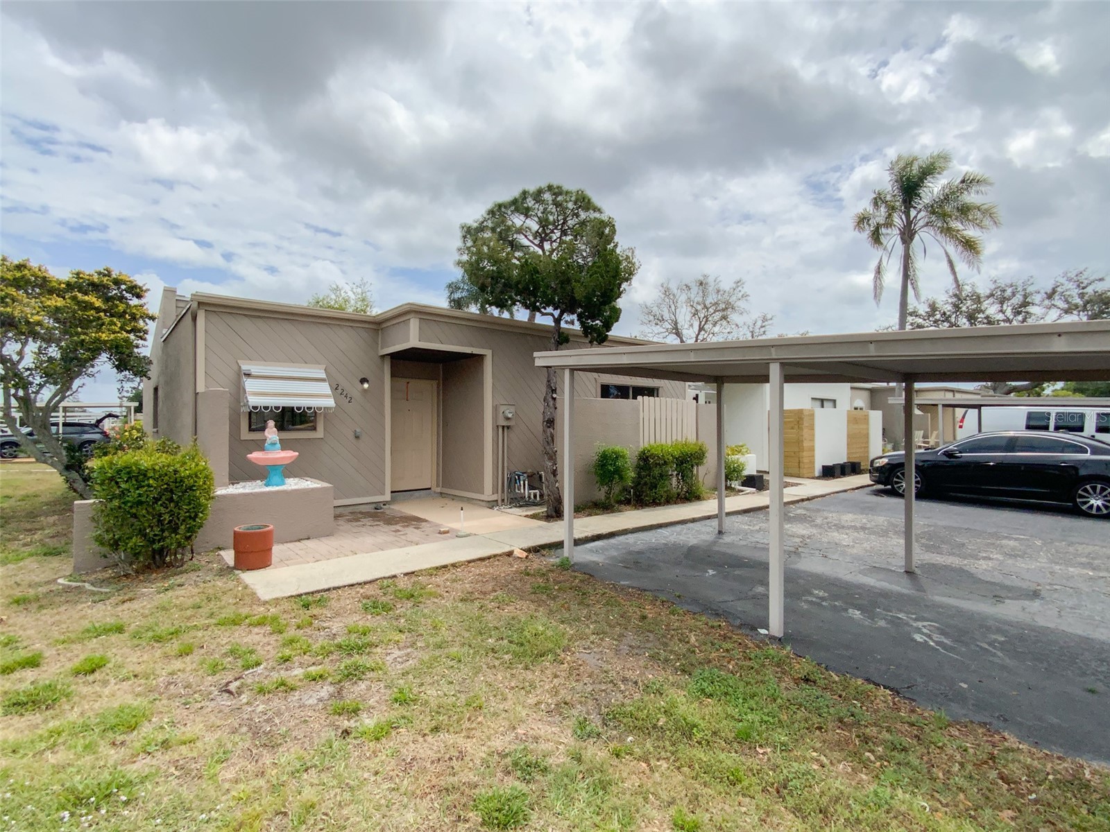 2242 PINEWOOD VILLAS DRIVE