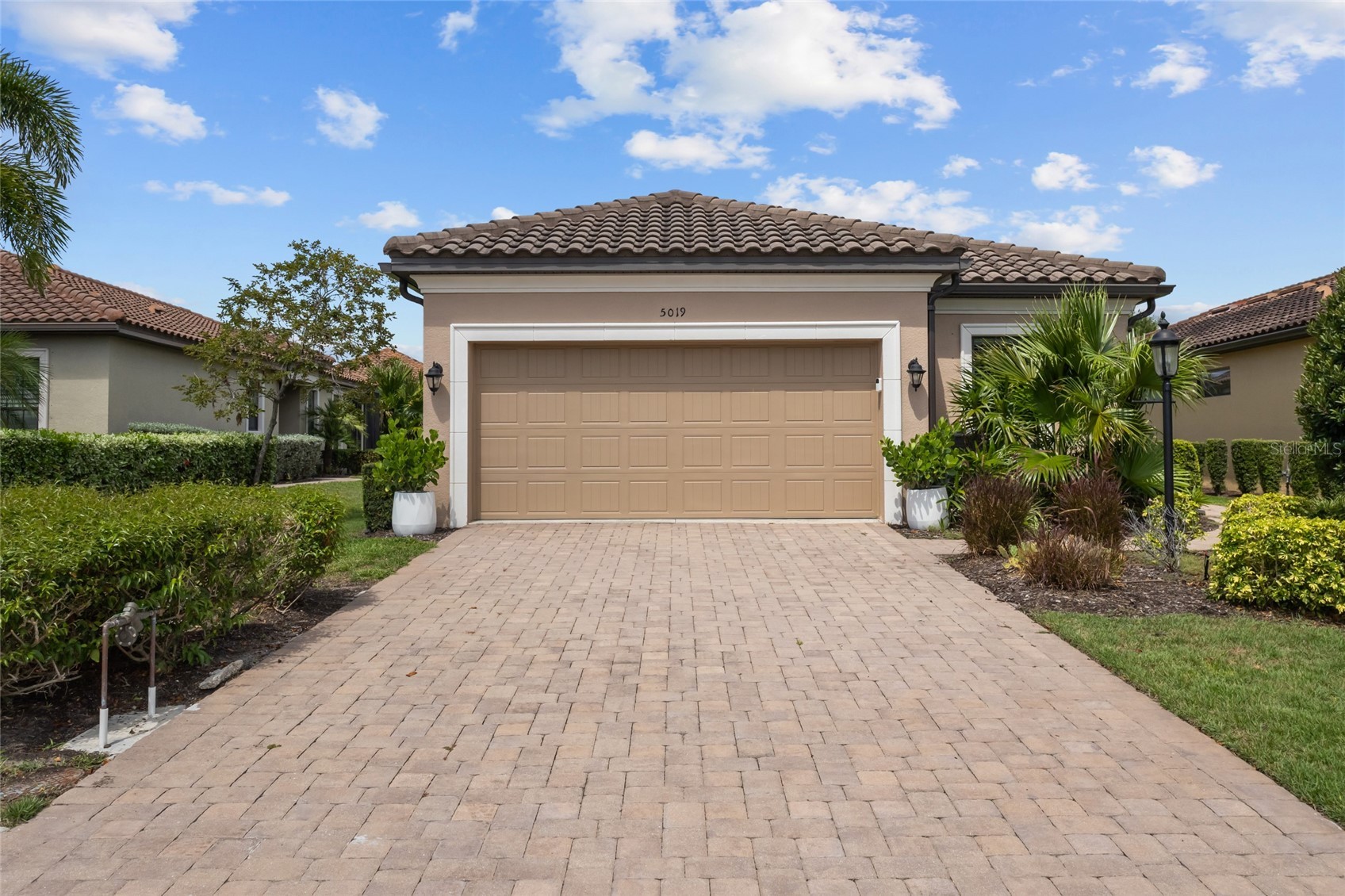 5019 SAVONA RUN