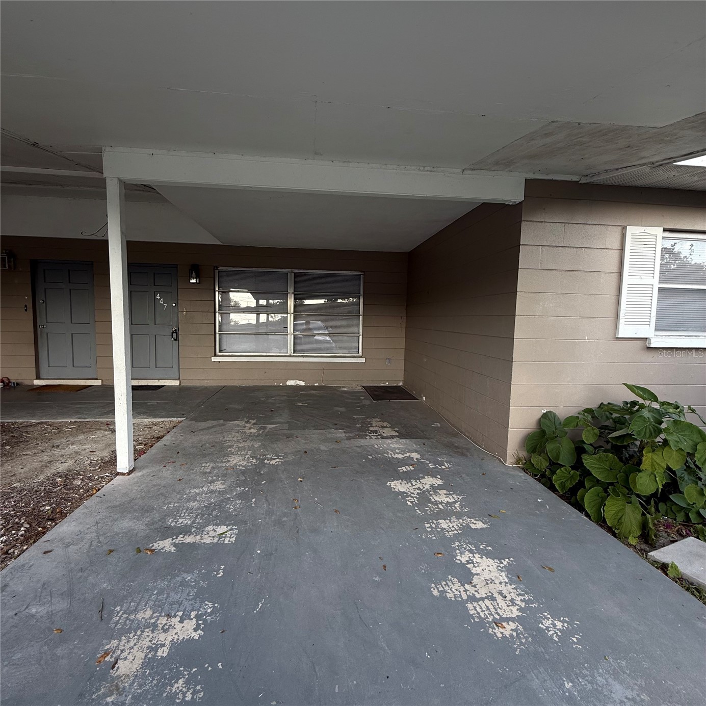 447 GRANADA BOULEVARD 1