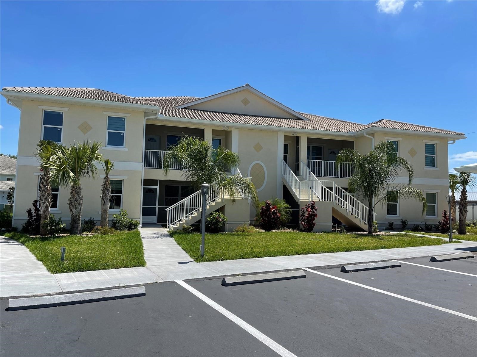200 GARDENS EDGE DRIVE 214