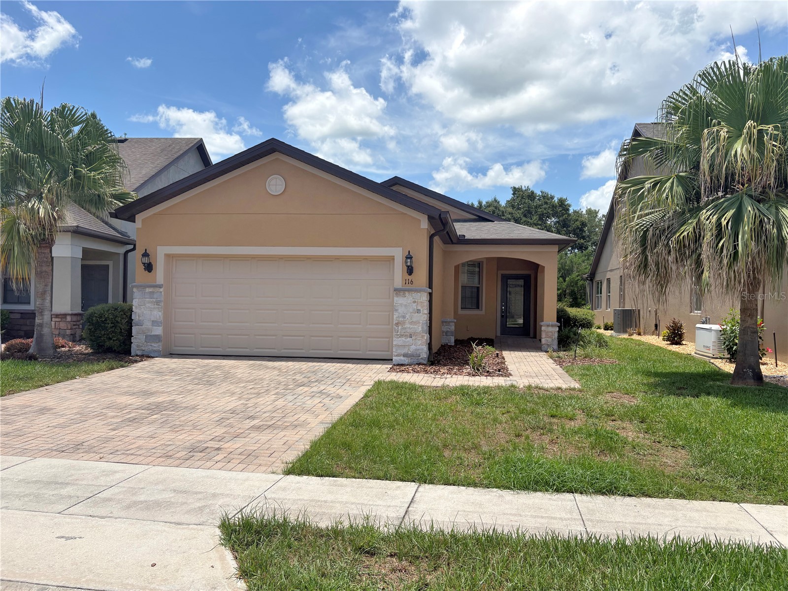 116 LA CRESTA COURT