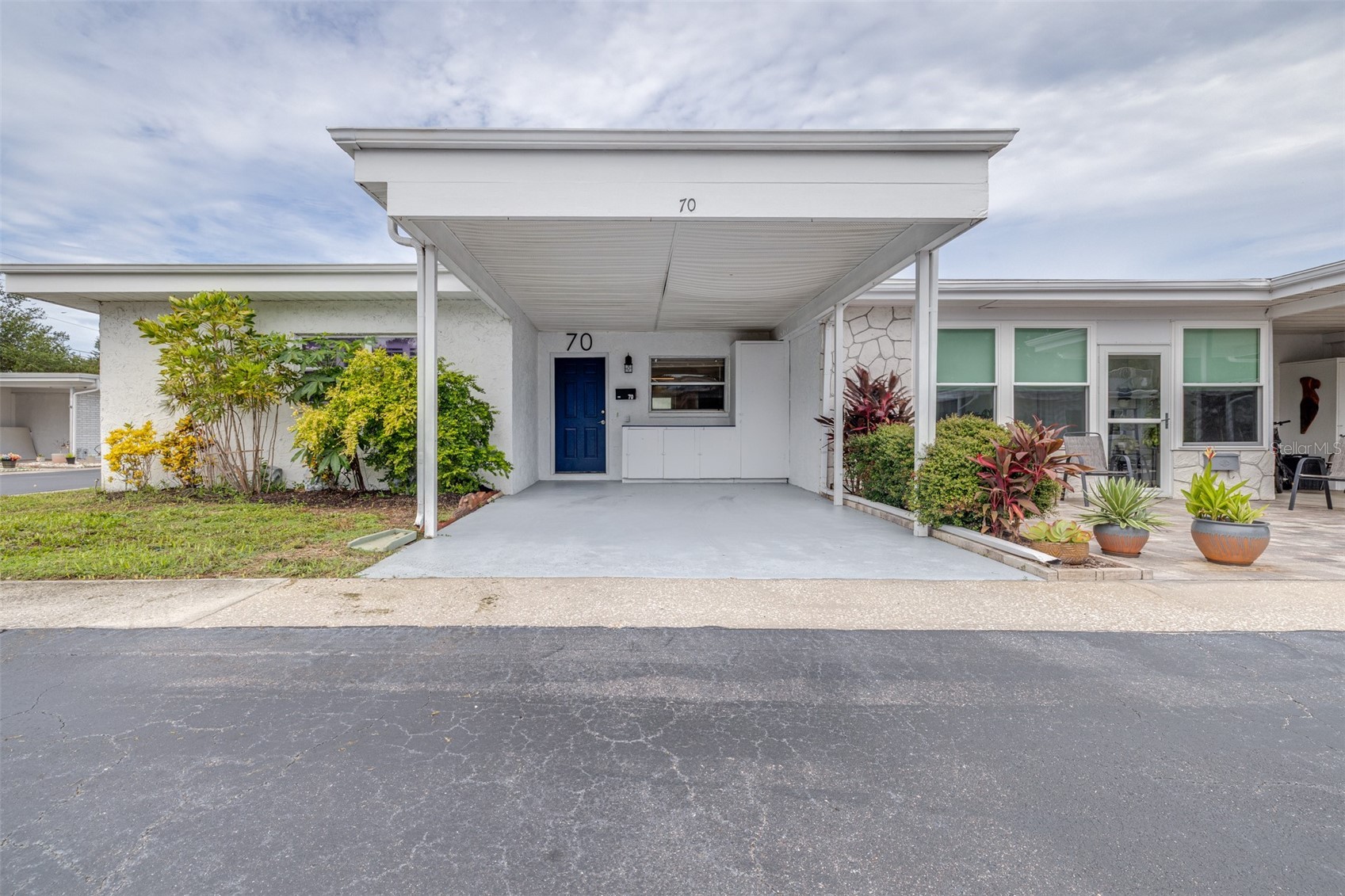 13940 ANONA HEIGHTS DRIVE 70