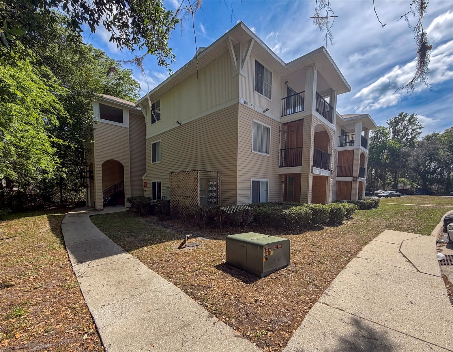 3921 SW 34TH STREET 301