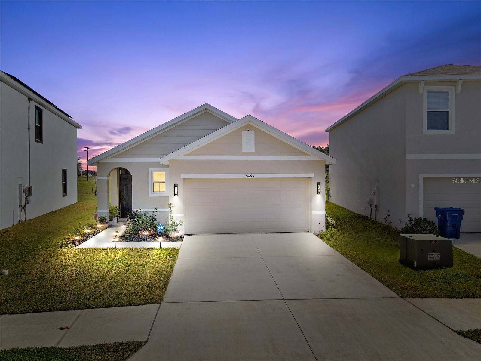 10665 PENNY GALE LOOP