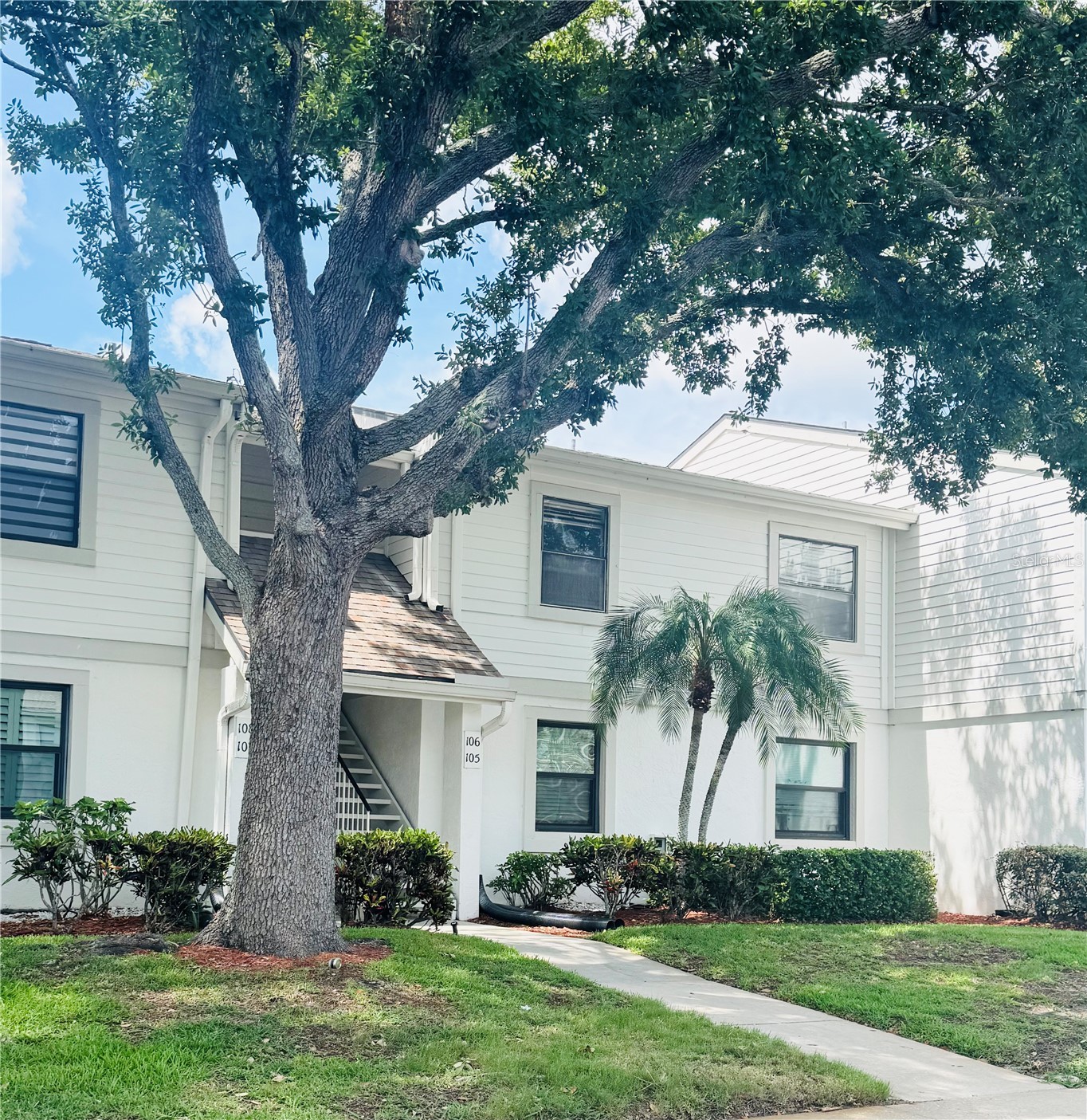 106 WINDWARD PLACE