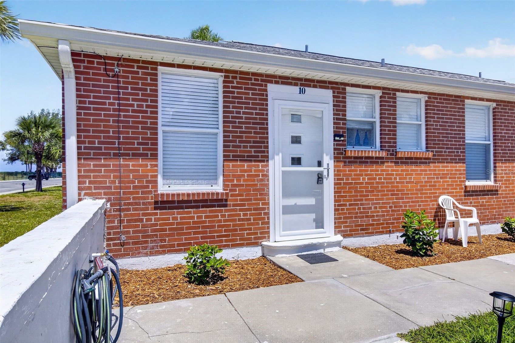 908 VILLAS DRIVE 10