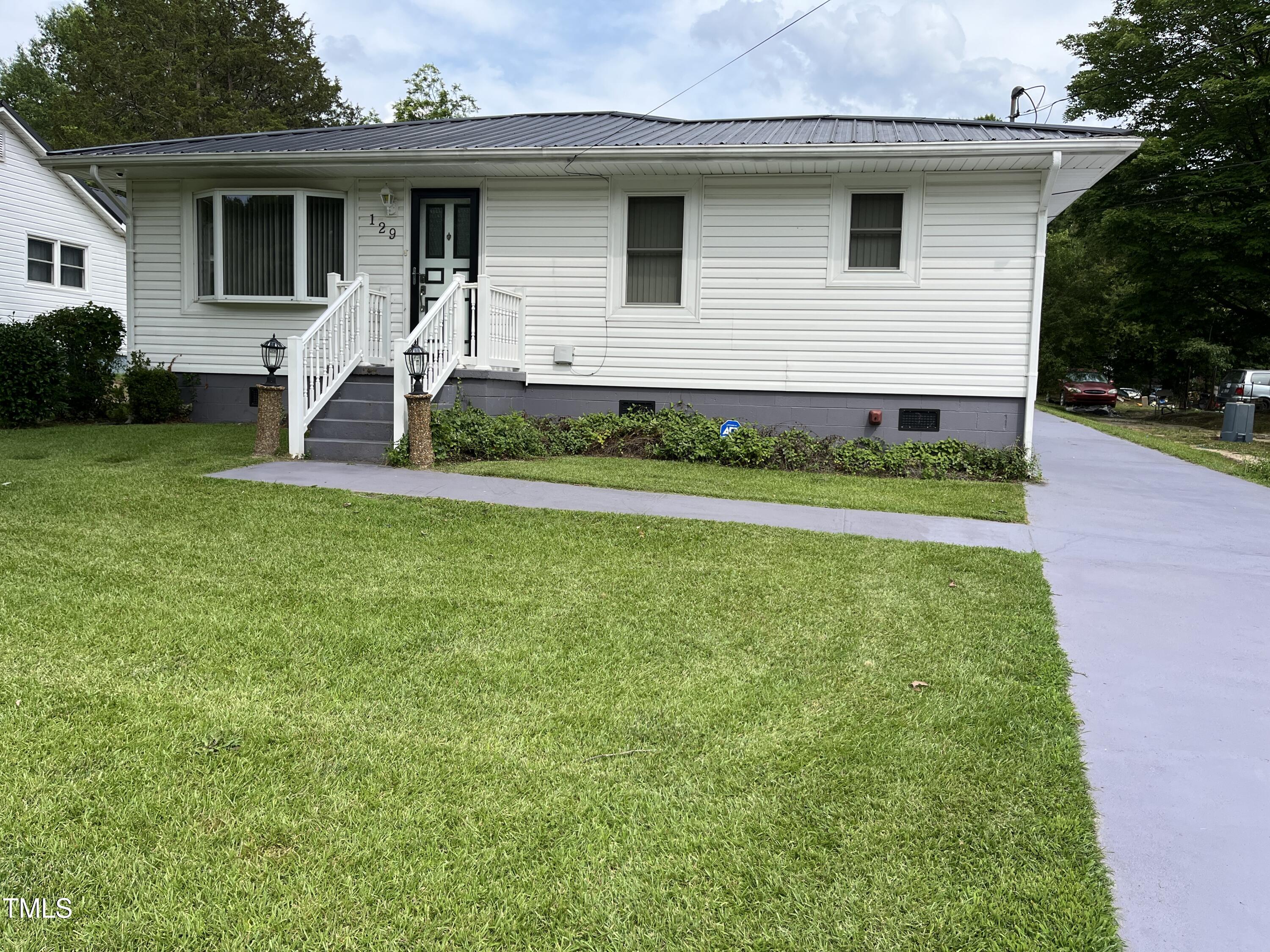 129 S Bullock Street, Henderson, NC 27536