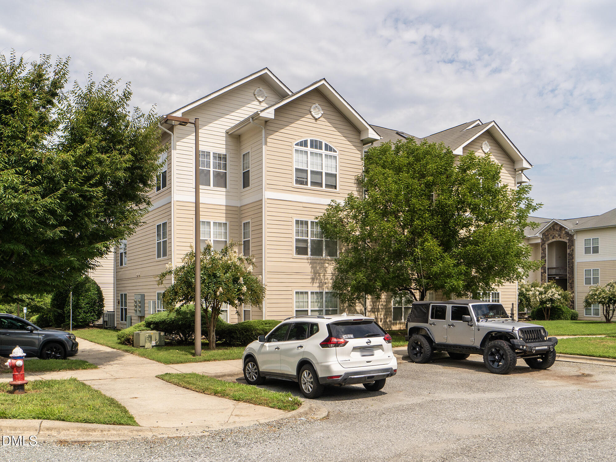 102 Campus Walk Trail 201, Elon, NC 27244