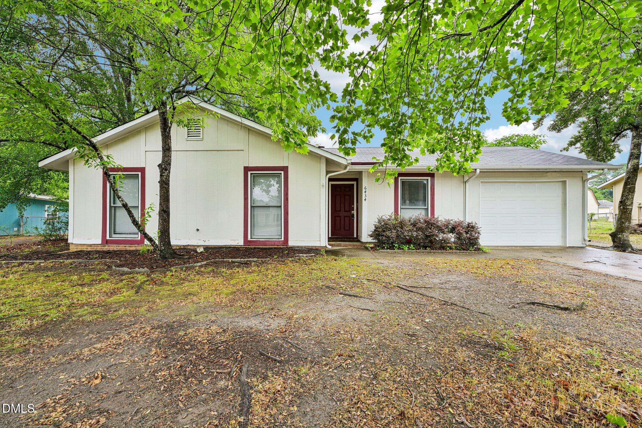 6434 Rannock Drive, Fayetteville, NC 28304