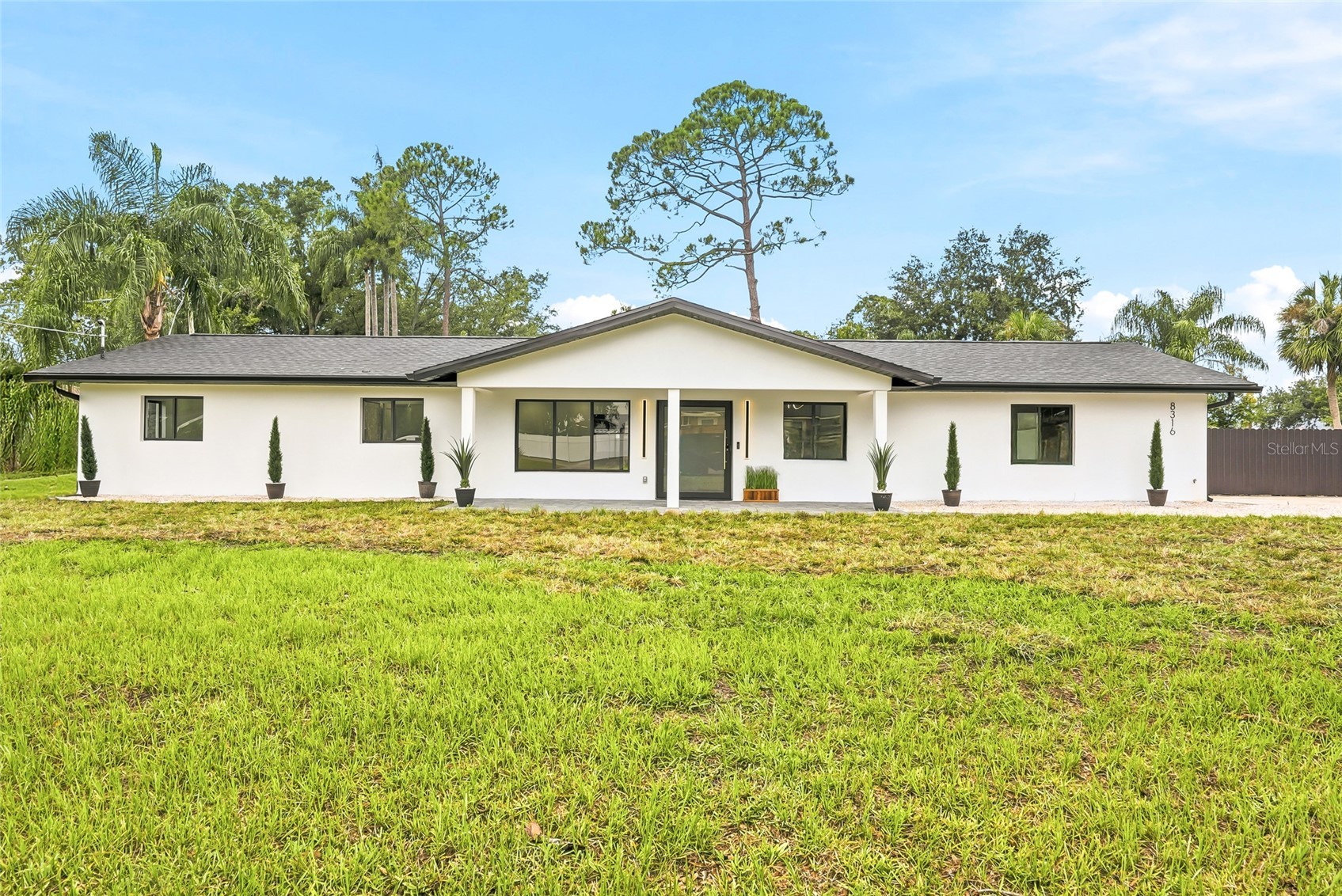 8316 W FOREST CIRCLE