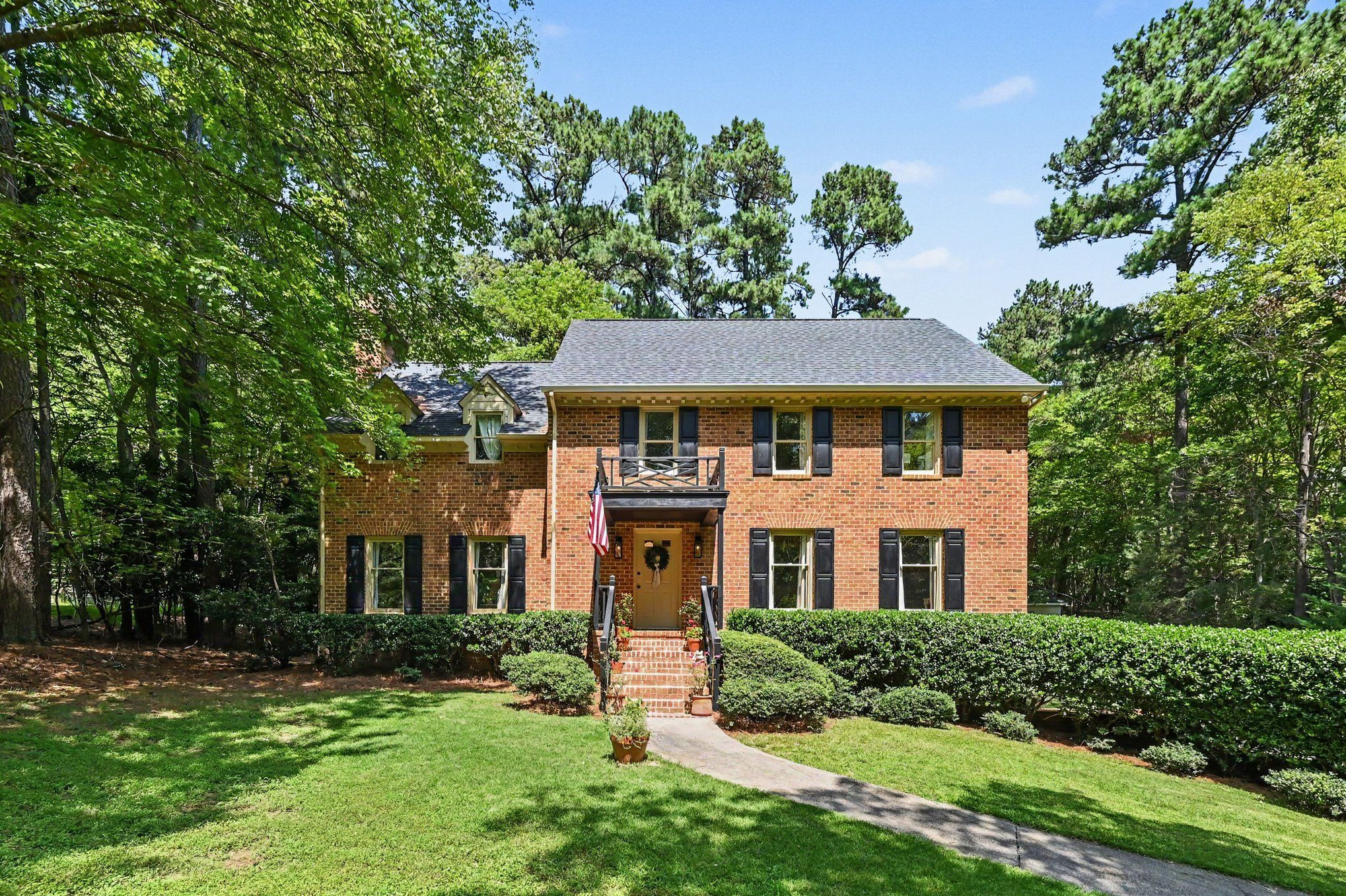 1812 Grande Oaks Road, Durham, NC 27712