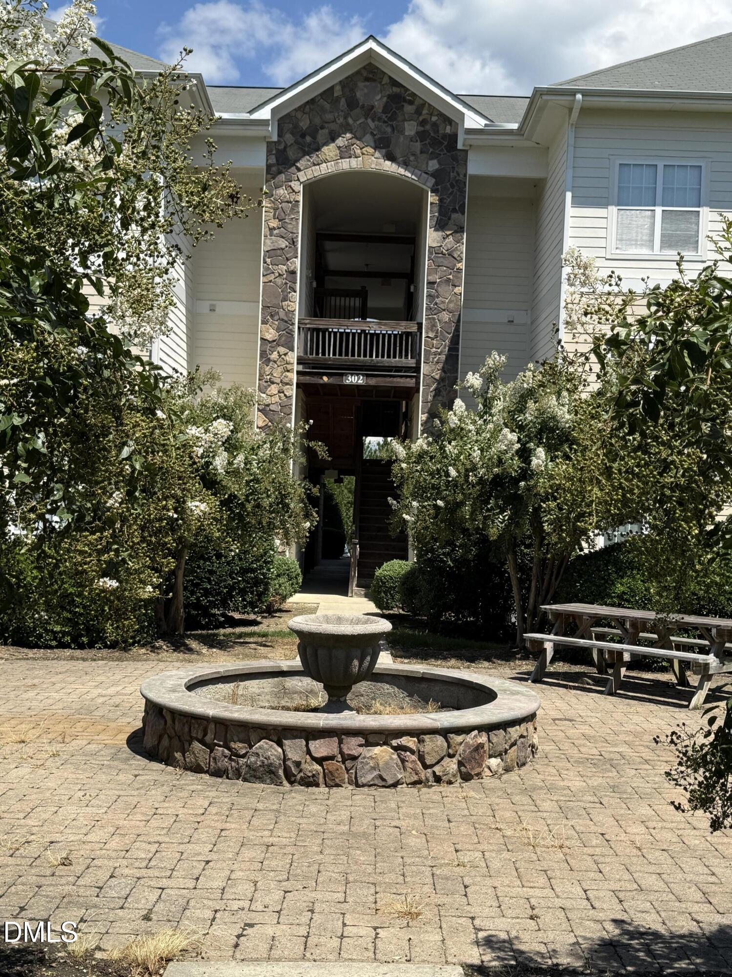 203 Campus Walk Trail 203, Elon, NC 27244