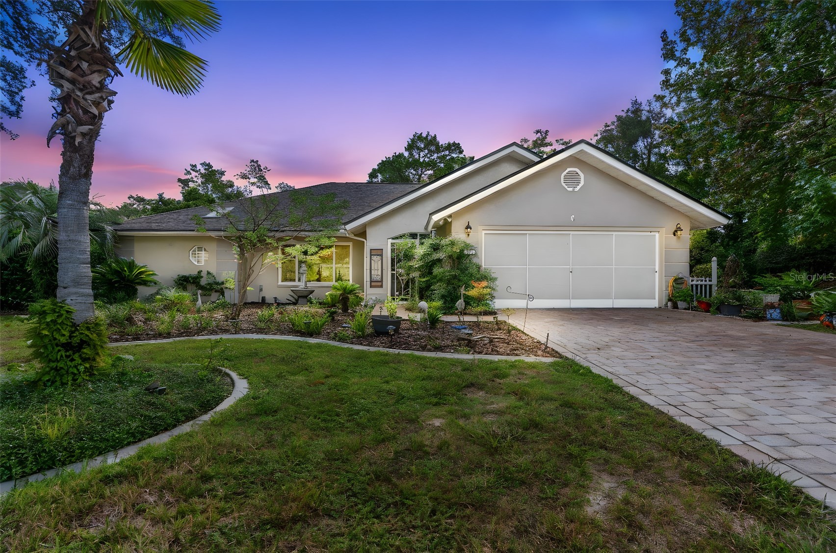 4 IPOMOEA COURT